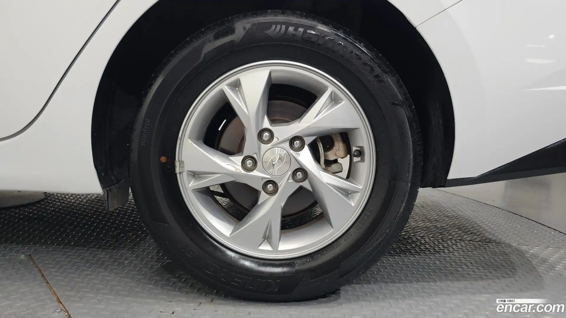 AVANTE Hyundai 2020.10-OUTER-031