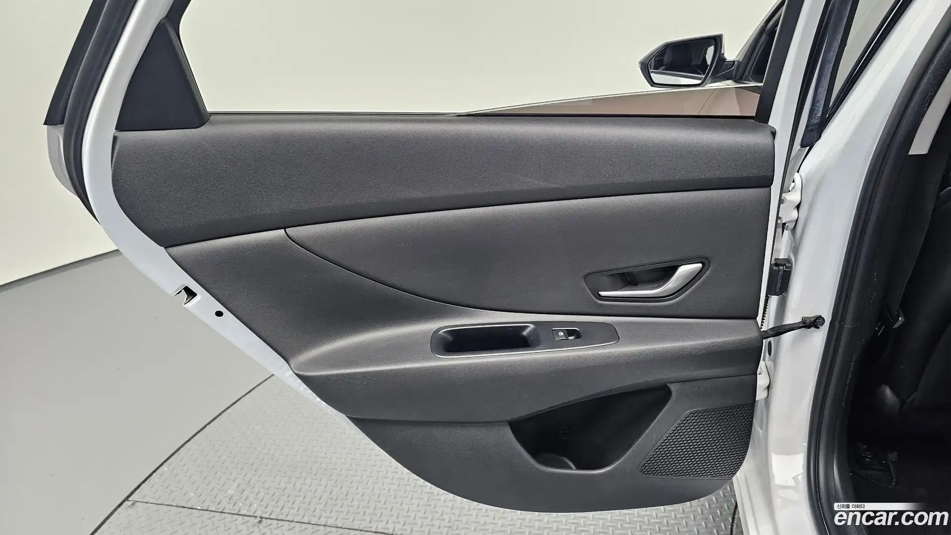 AVANTE Hyundai 2020.10-INNER-035