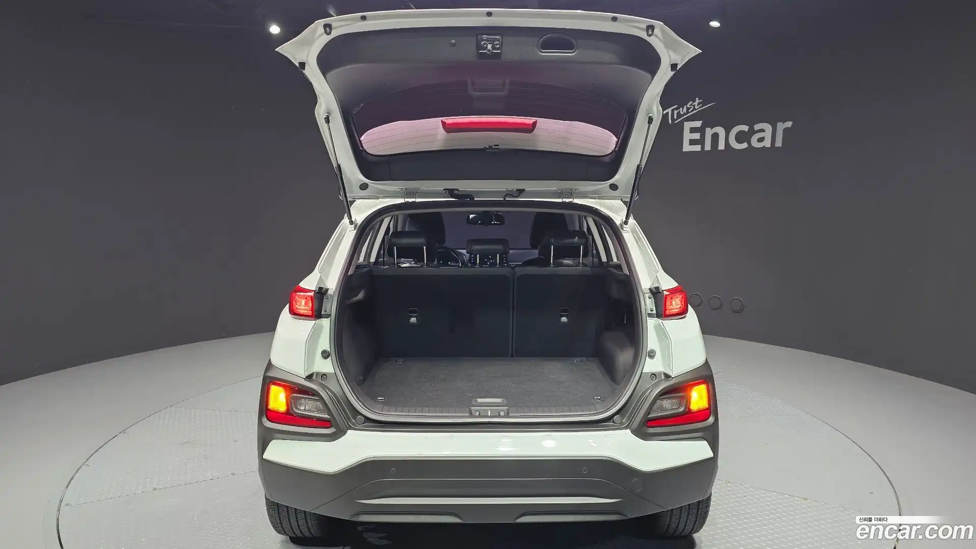 Kona Hyundai 2018.0-OPTION-023