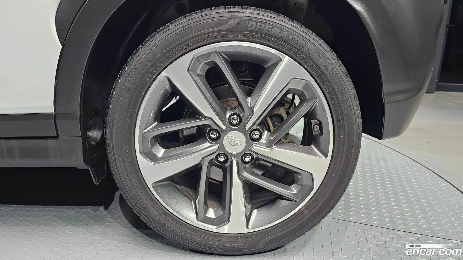 Kona Hyundai 2018.0-OUTER-031