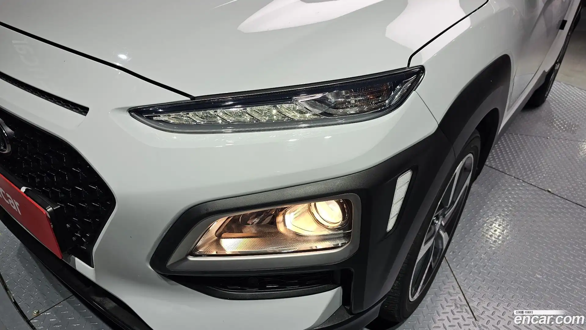 Kona Hyundai 2018.0-OUTER-032