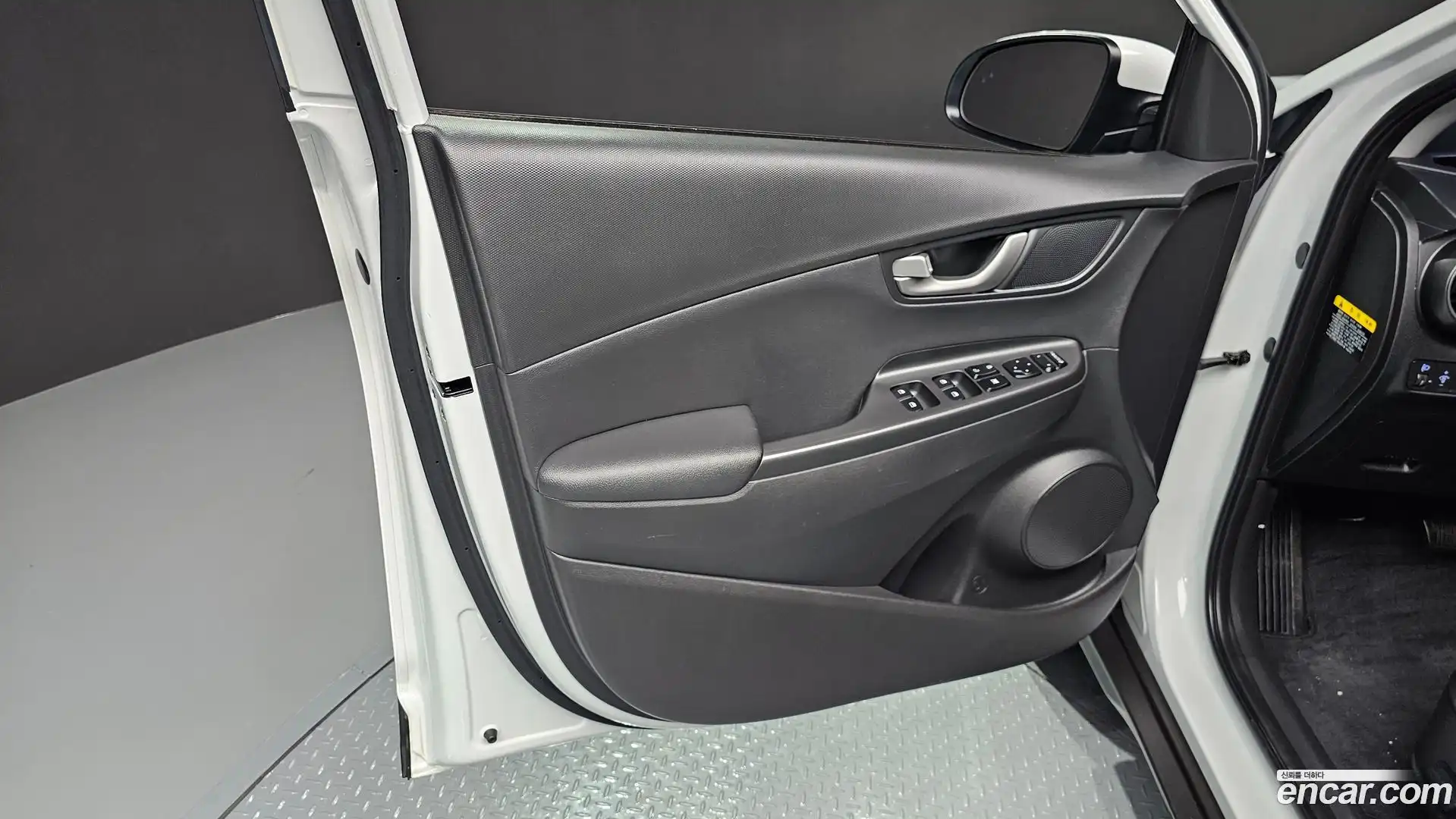 Kona Hyundai 2018.0-INNER-034