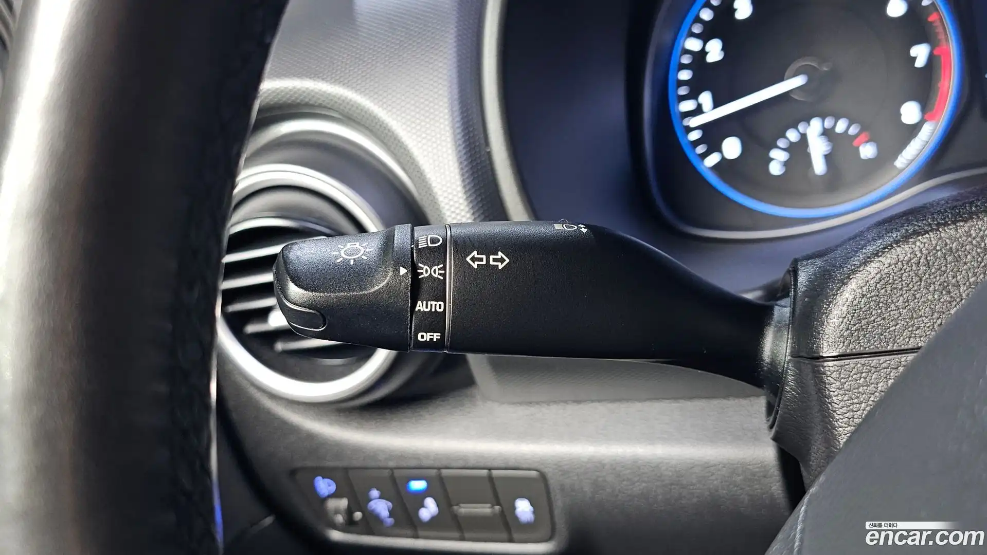 Kona Hyundai 2018.0-OPTION-044