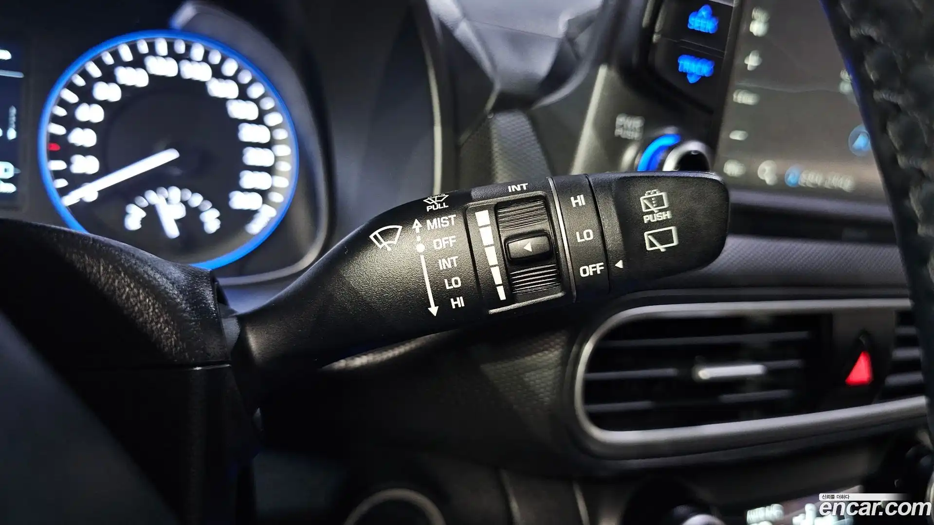 Kona Hyundai 2018.0-OPTION-045
