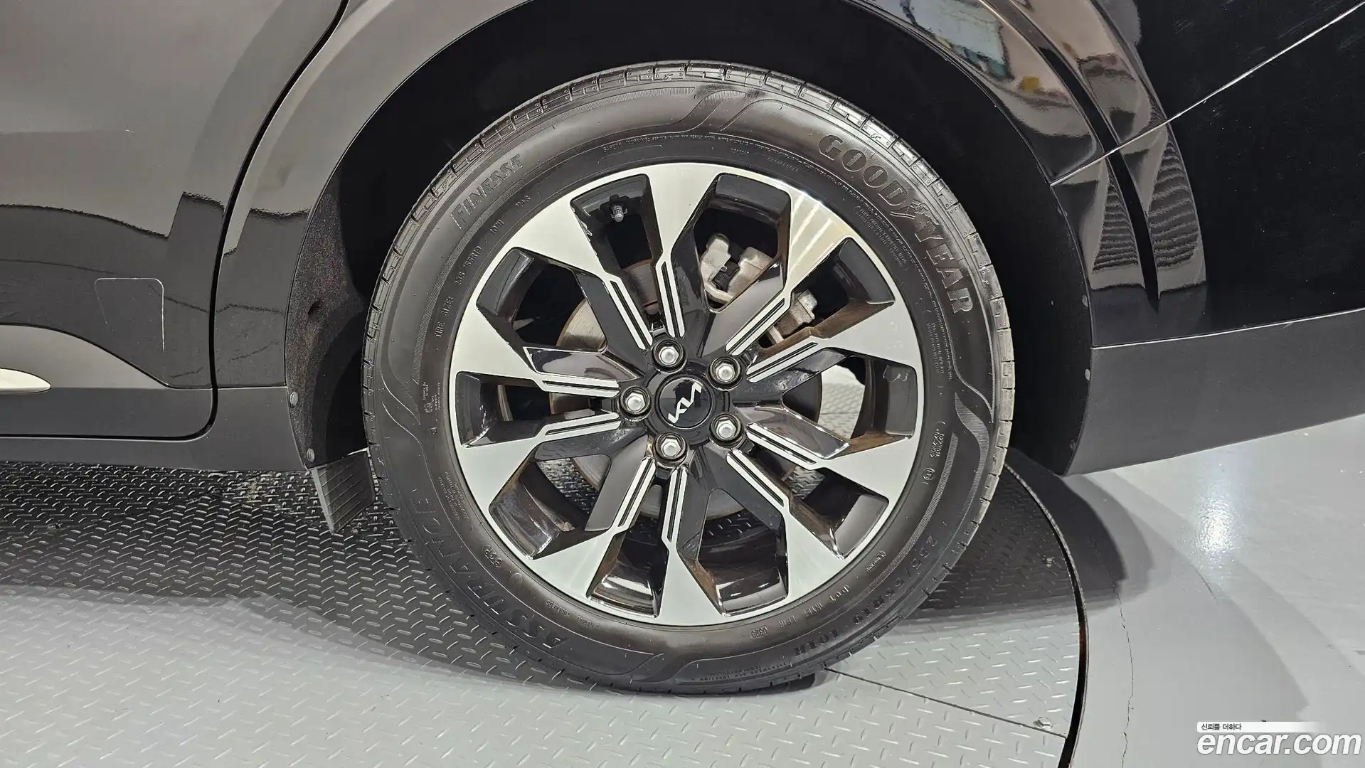 Canival Kia 2023.1-OUTER-031