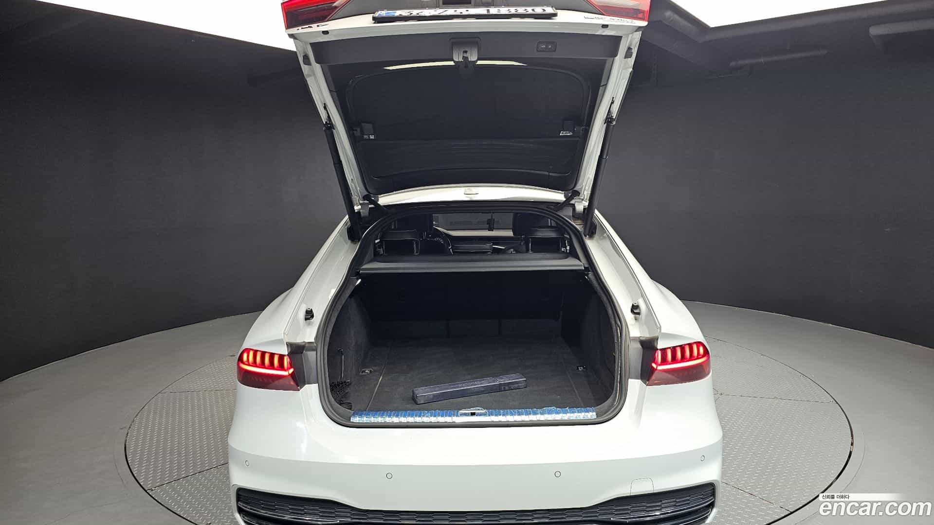 A7 Audi 2020.8-OPTION-045