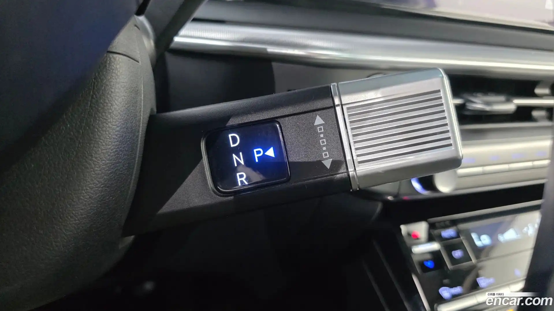 Grandeur Hyundai 2023.1-INNER-009