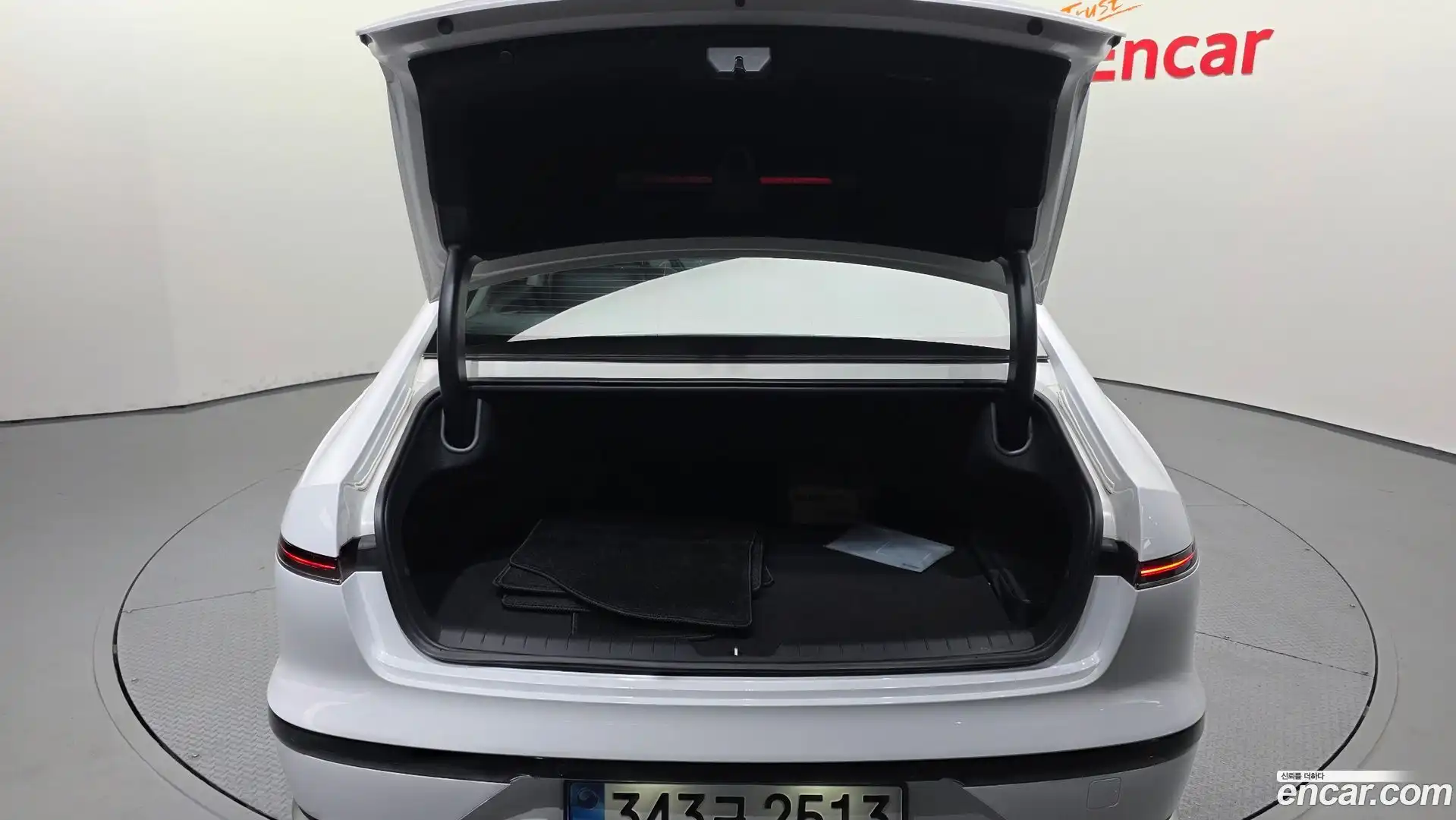 Grandeur Hyundai 2023.1-OPTION-024