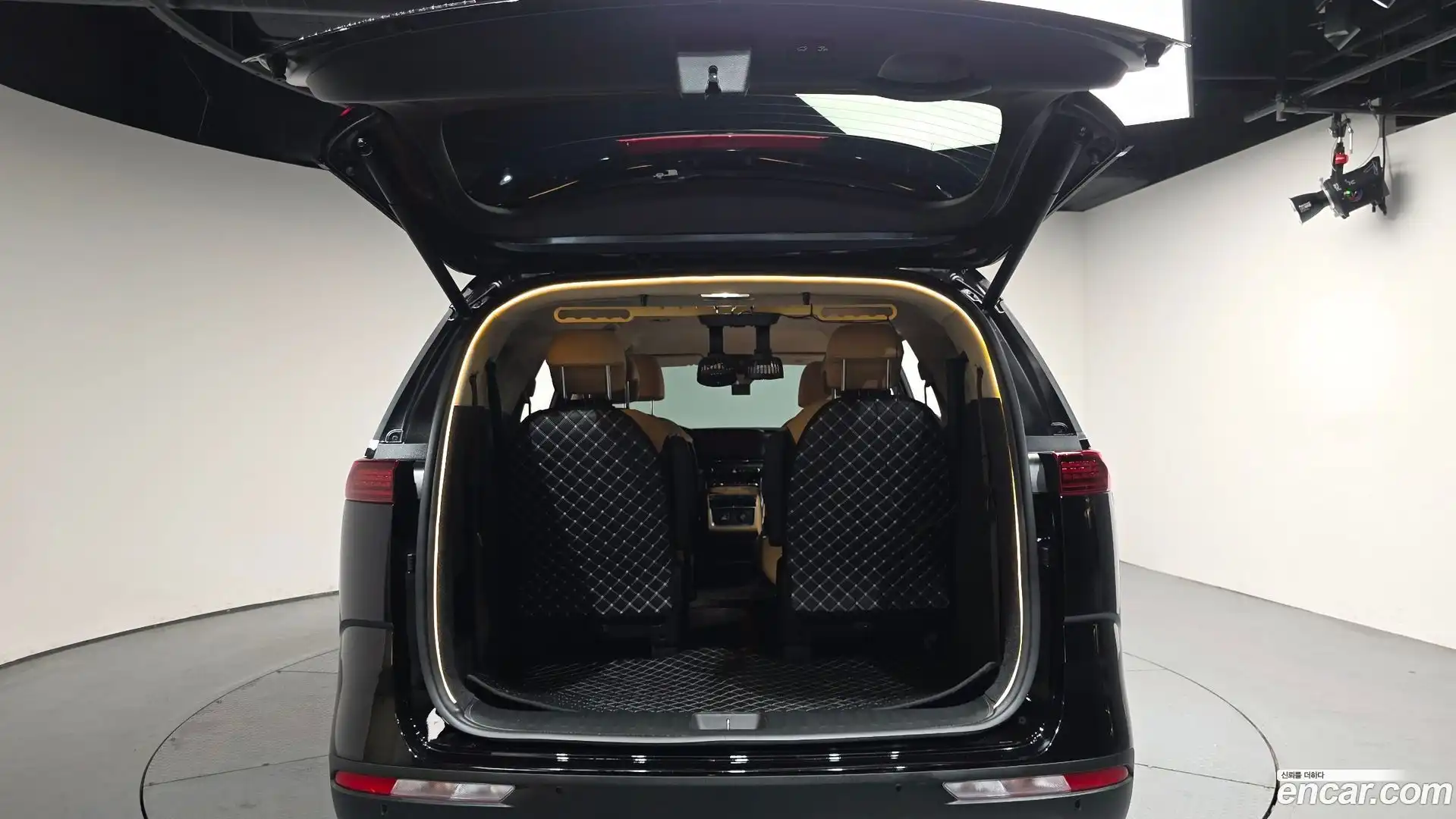Canival Kia 2020.8-OPTION-024