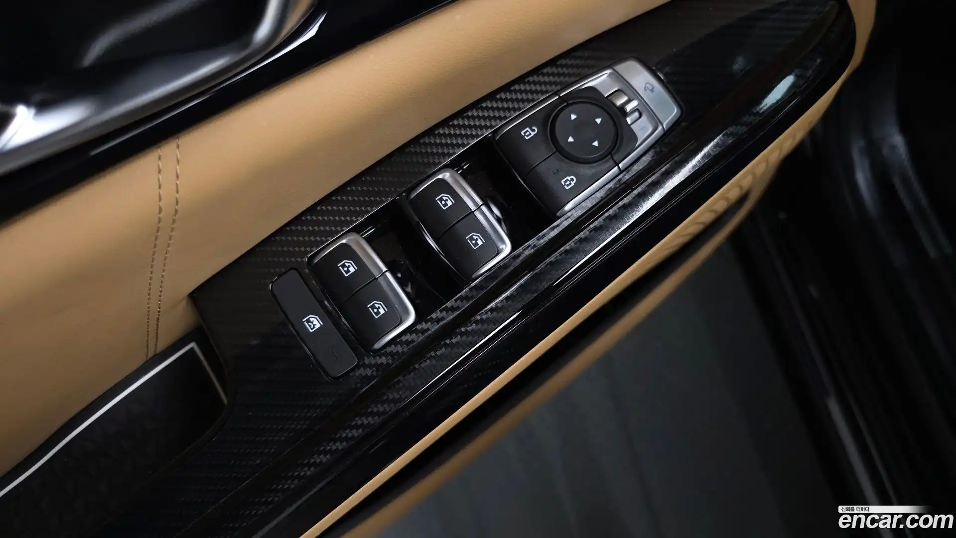 Canival Kia 2020.8-OPTION-042