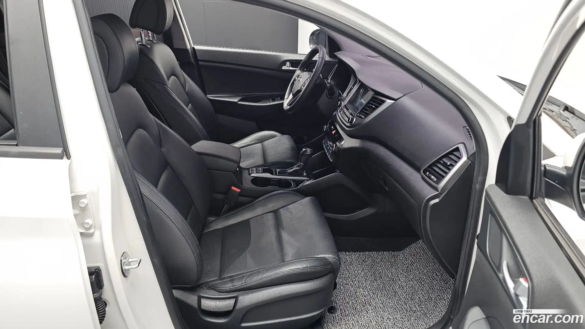 Tucson Hyundai 2017.10-OPTION-016