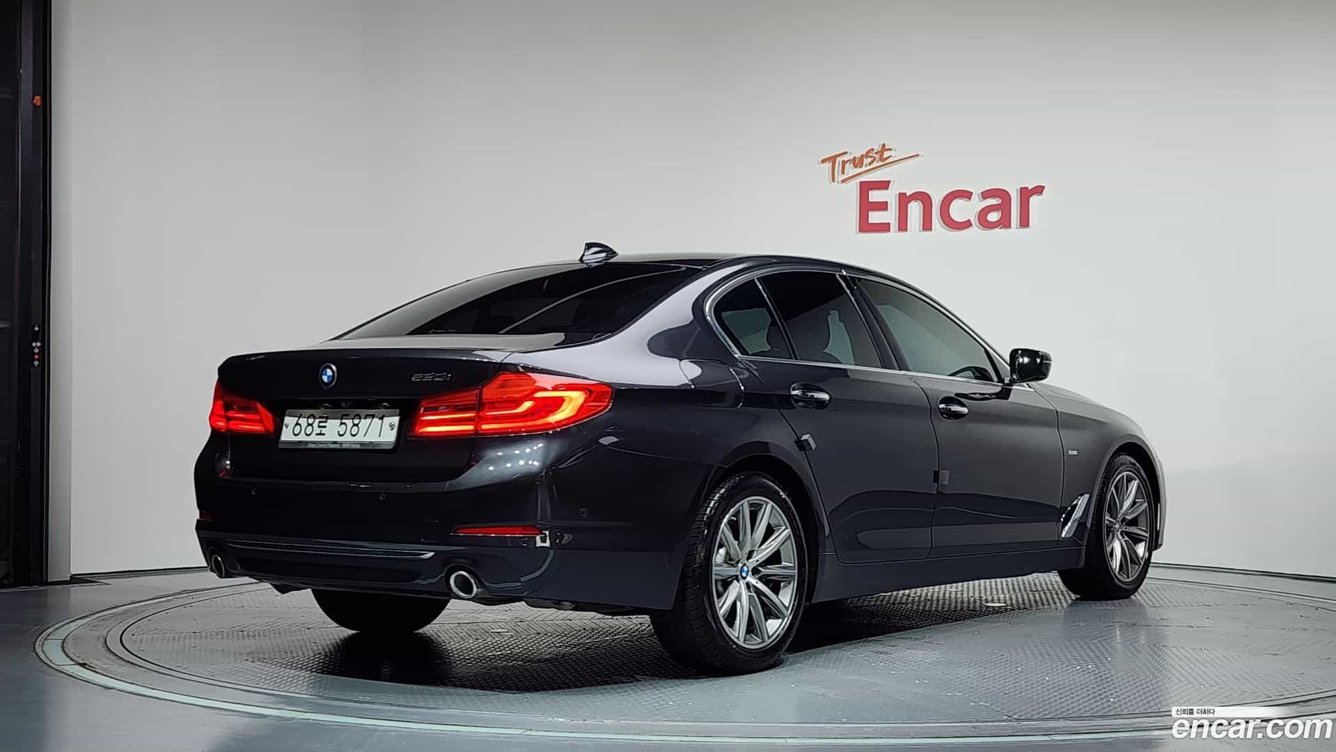 5-Series BMW 2018.7-OUTER-002