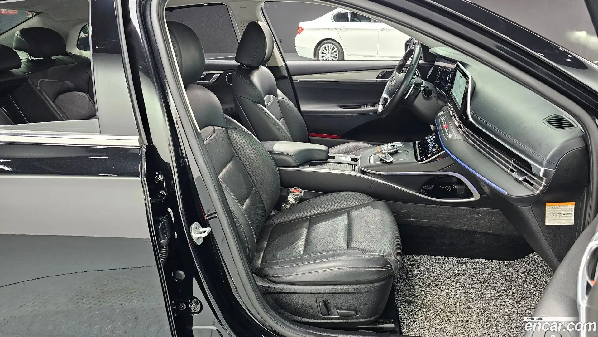 Grandeur Hyundai 2022.5-INNER-036