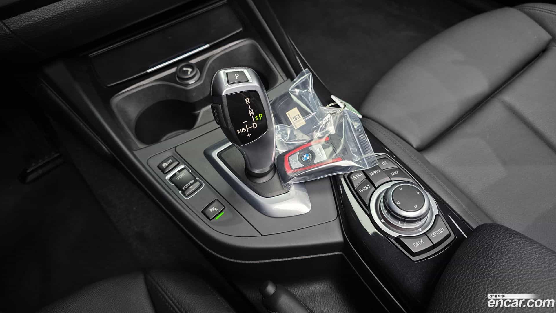 1-Series BMW 2013.2-INNER-009
