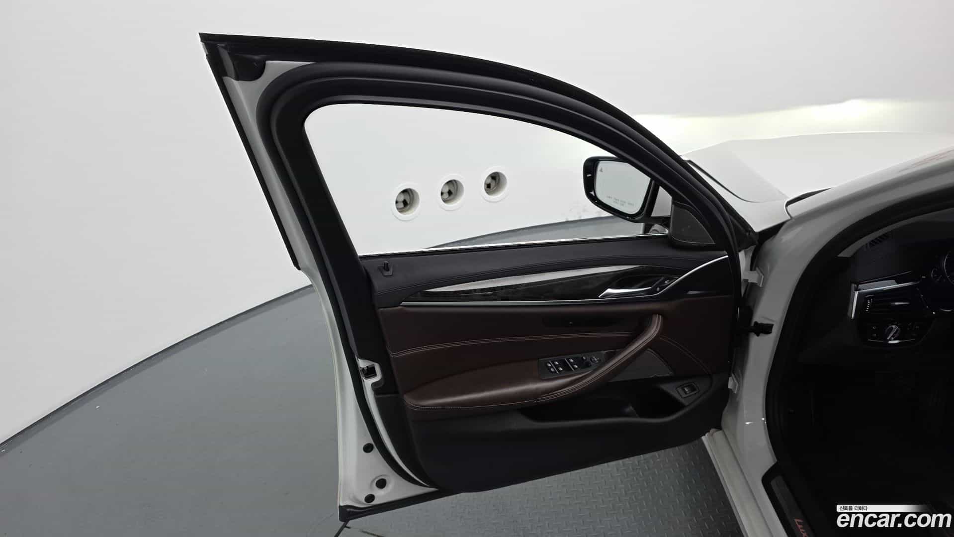 5-Series BMW 2018.11-INNER-034