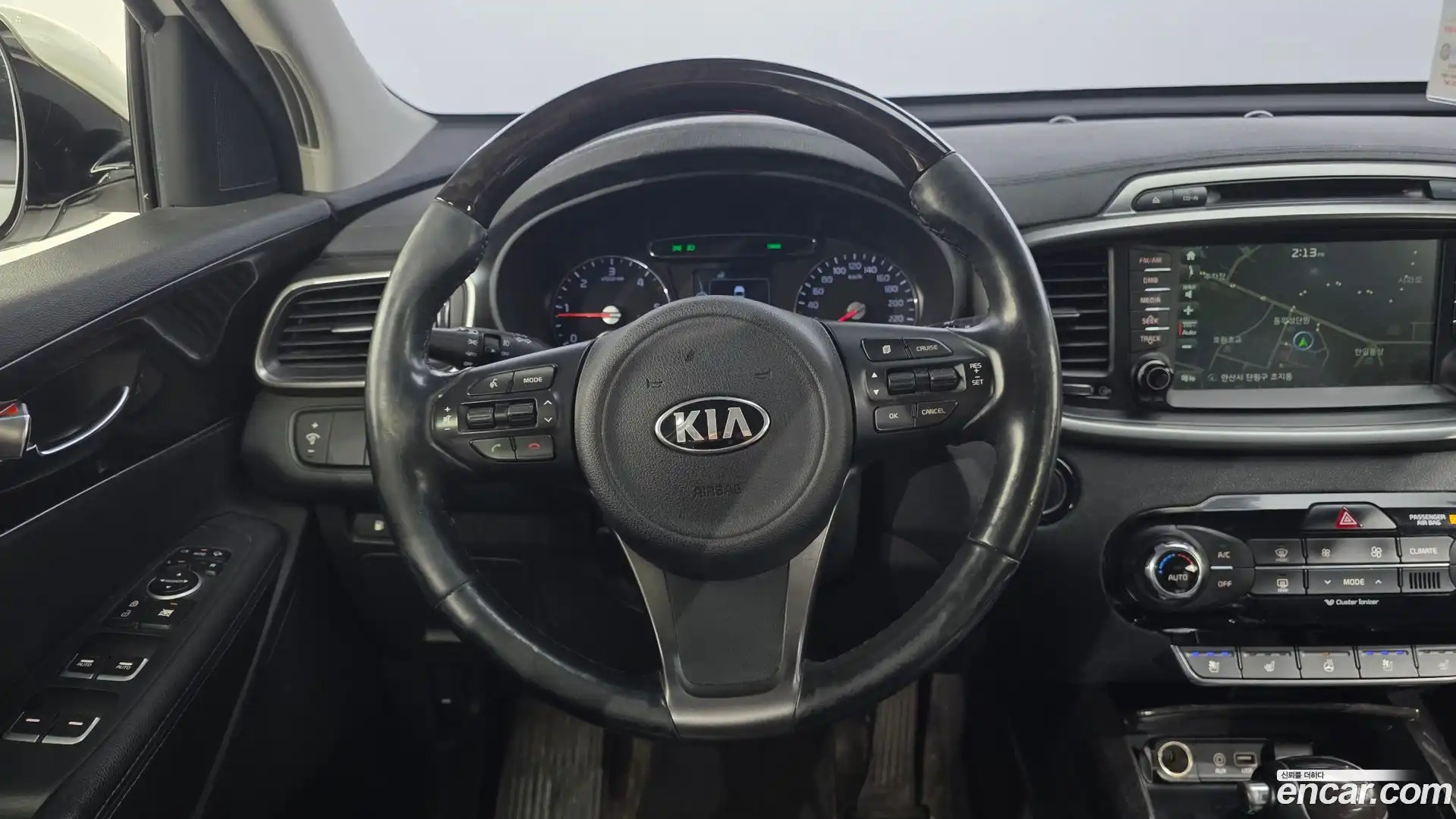 Sorento Kia 2016.5-OPTION-017