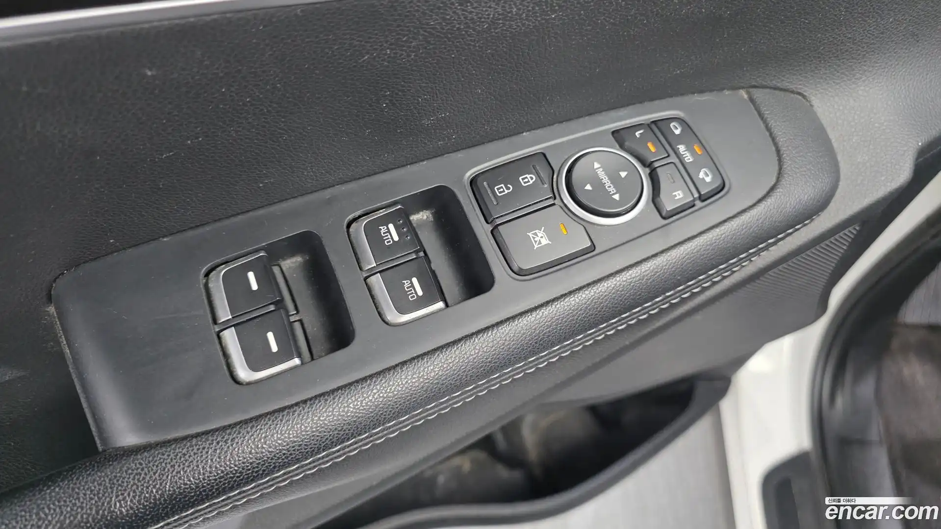 Sorento Kia 2016.5-OPTION-018