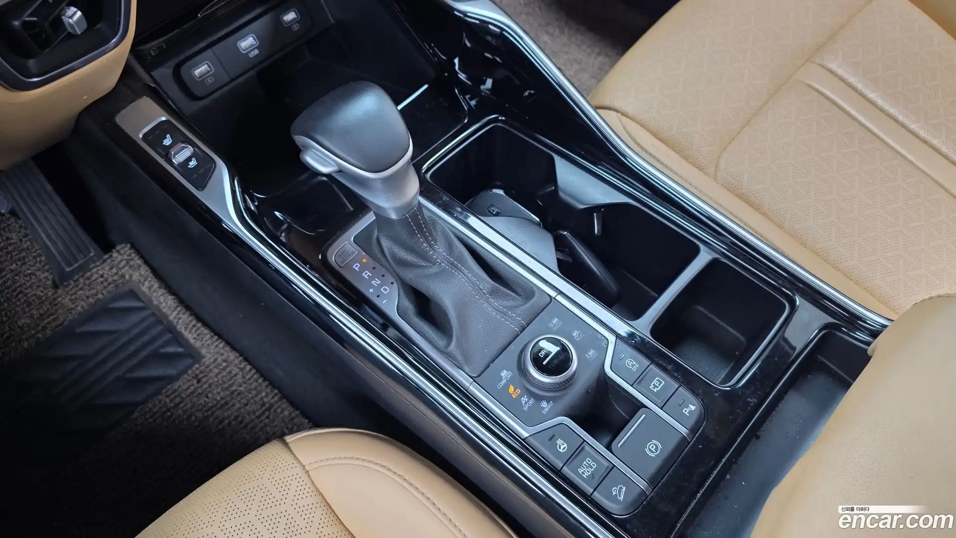 Sorento Kia 2022.6-INNER-009