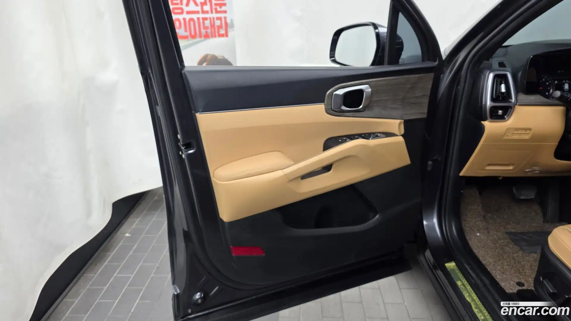 Sorento Kia 2022.6-INNER-034