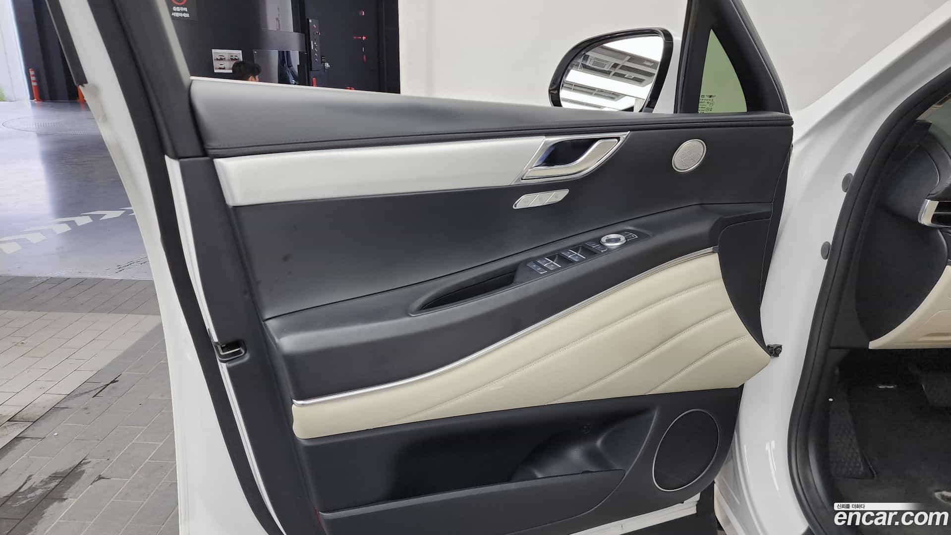 GV80 Genesis 2022.3-INNER-034