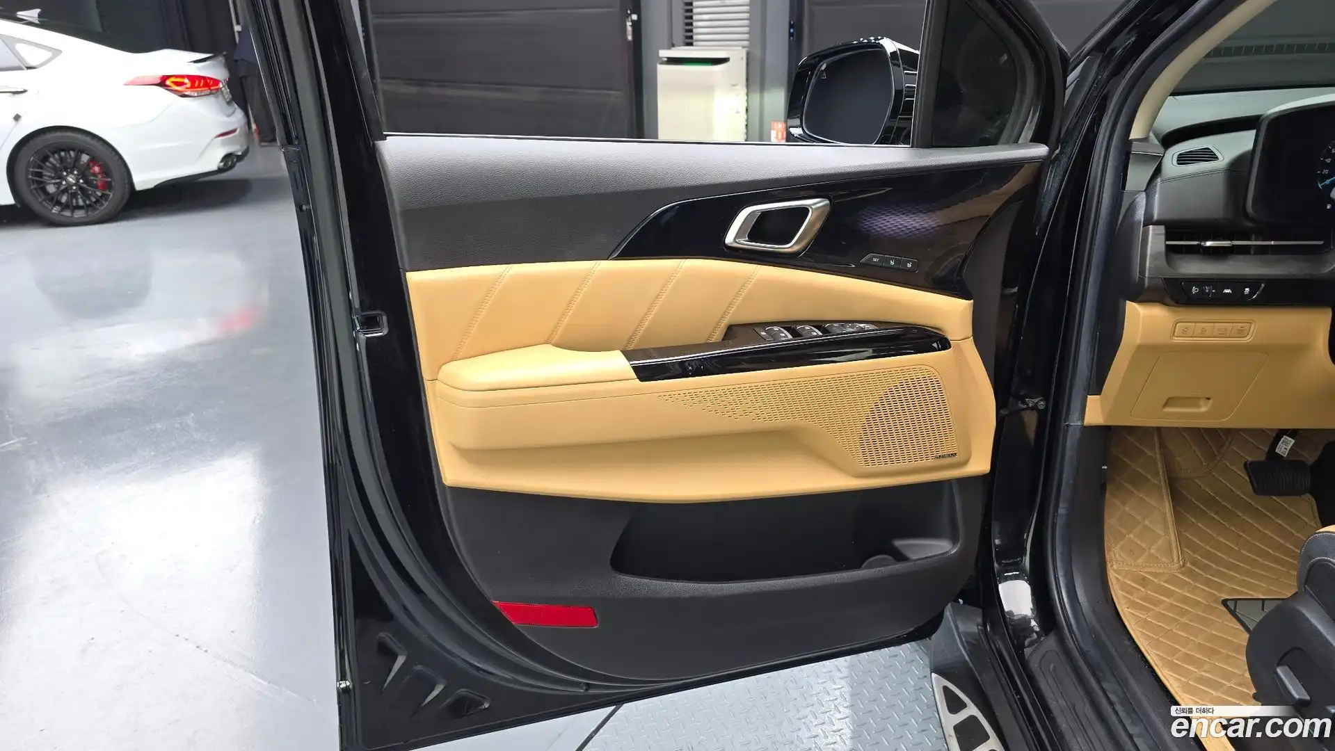 Canival Kia 2022.8-INNER-035