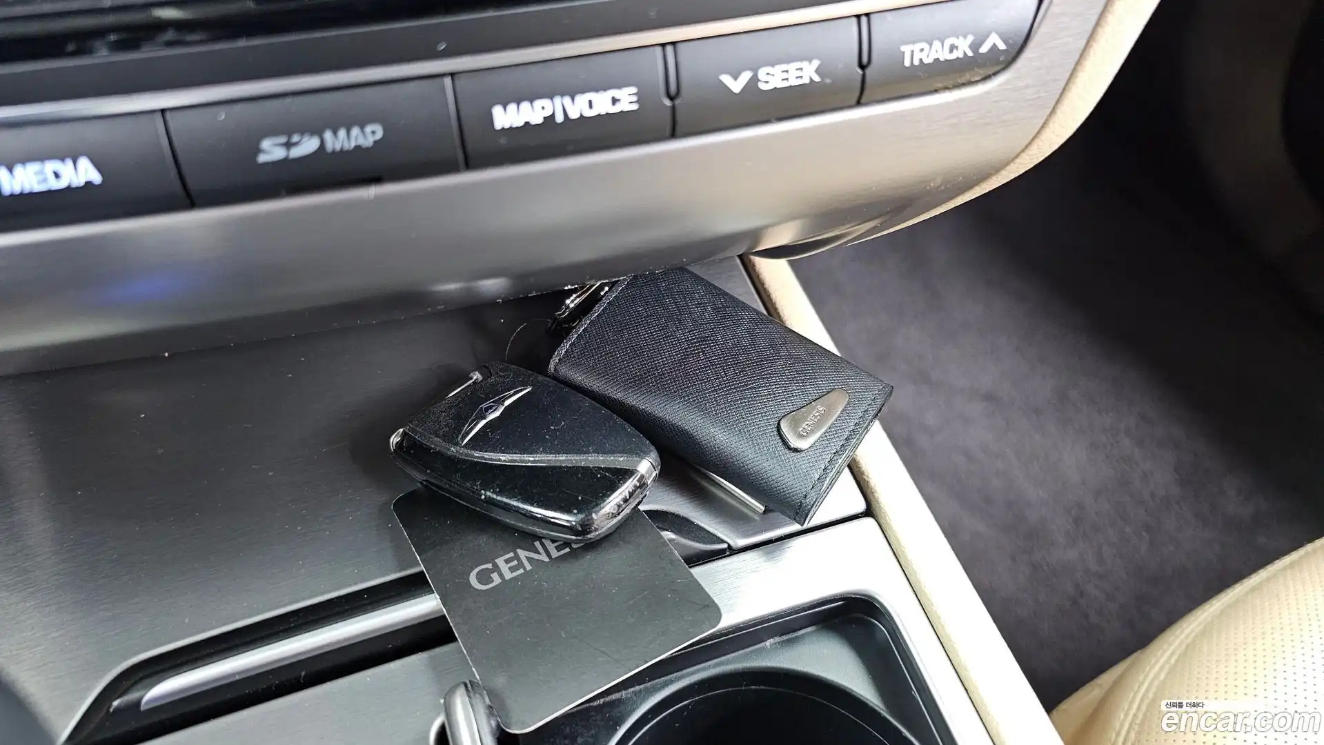 Genesis Hyundai 2014.5-INNER-036
