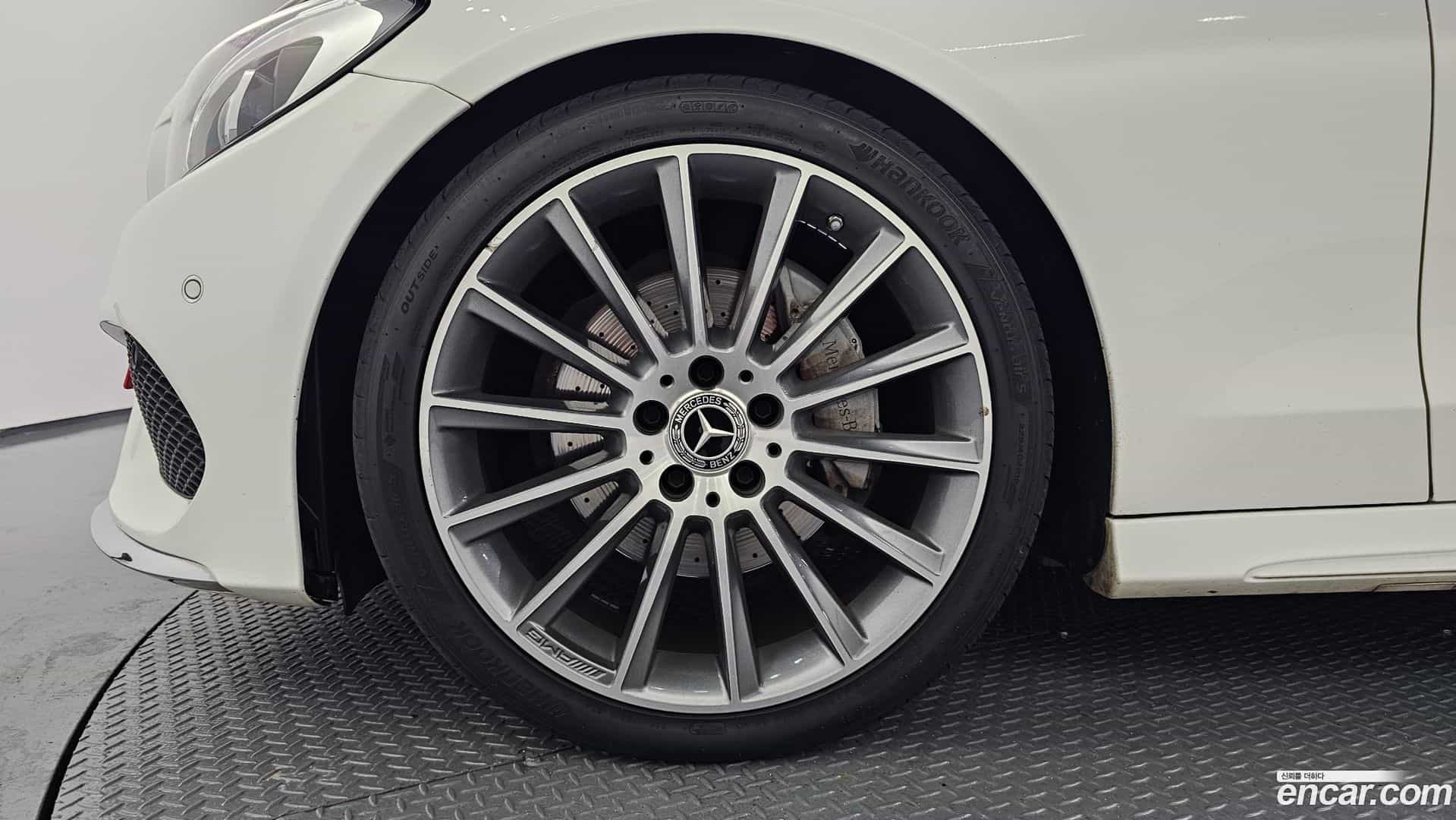 C-Class Mercedes-Benz 2018.4-OUTER-005