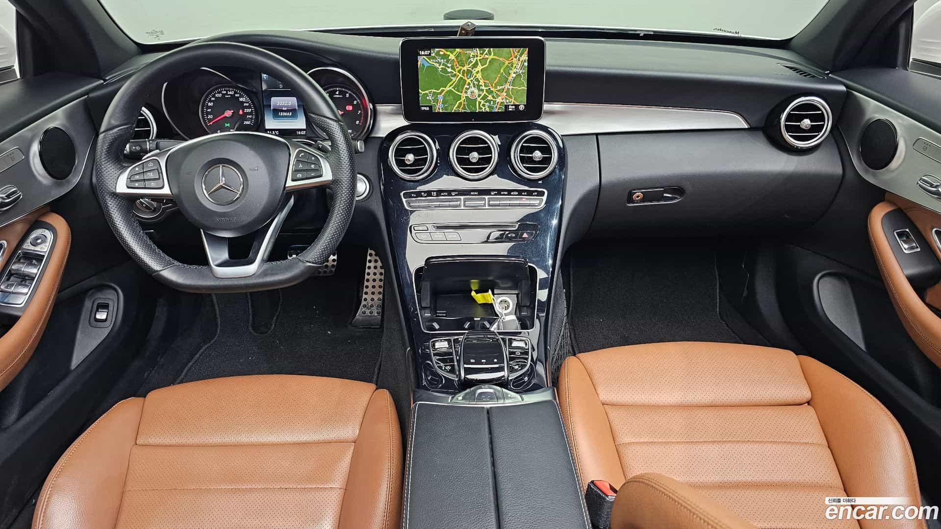 C-Class Mercedes-Benz 2018.4-INNER-007