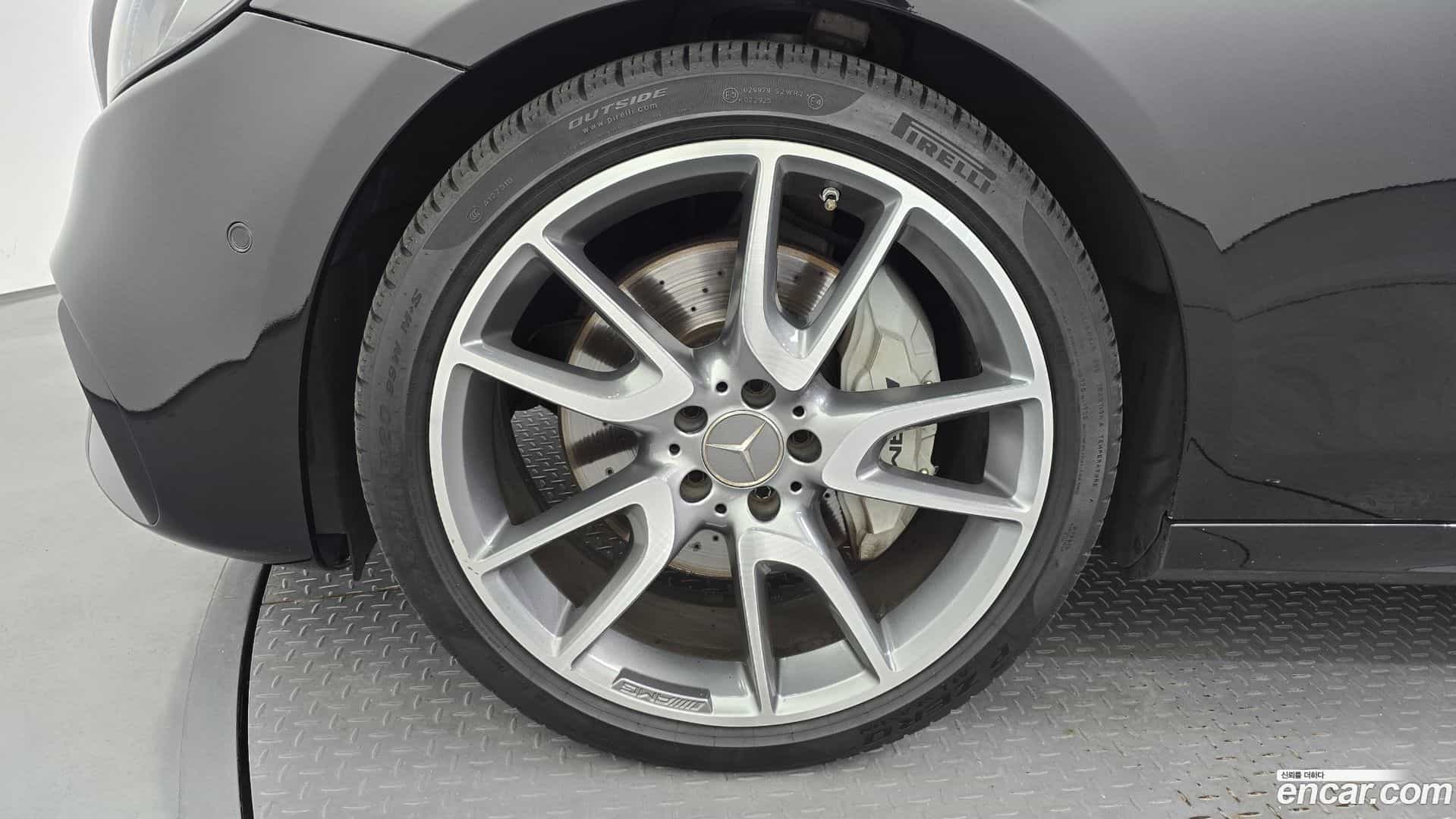 E-Class Mercedes-Benz 2017.9-OUTER-005