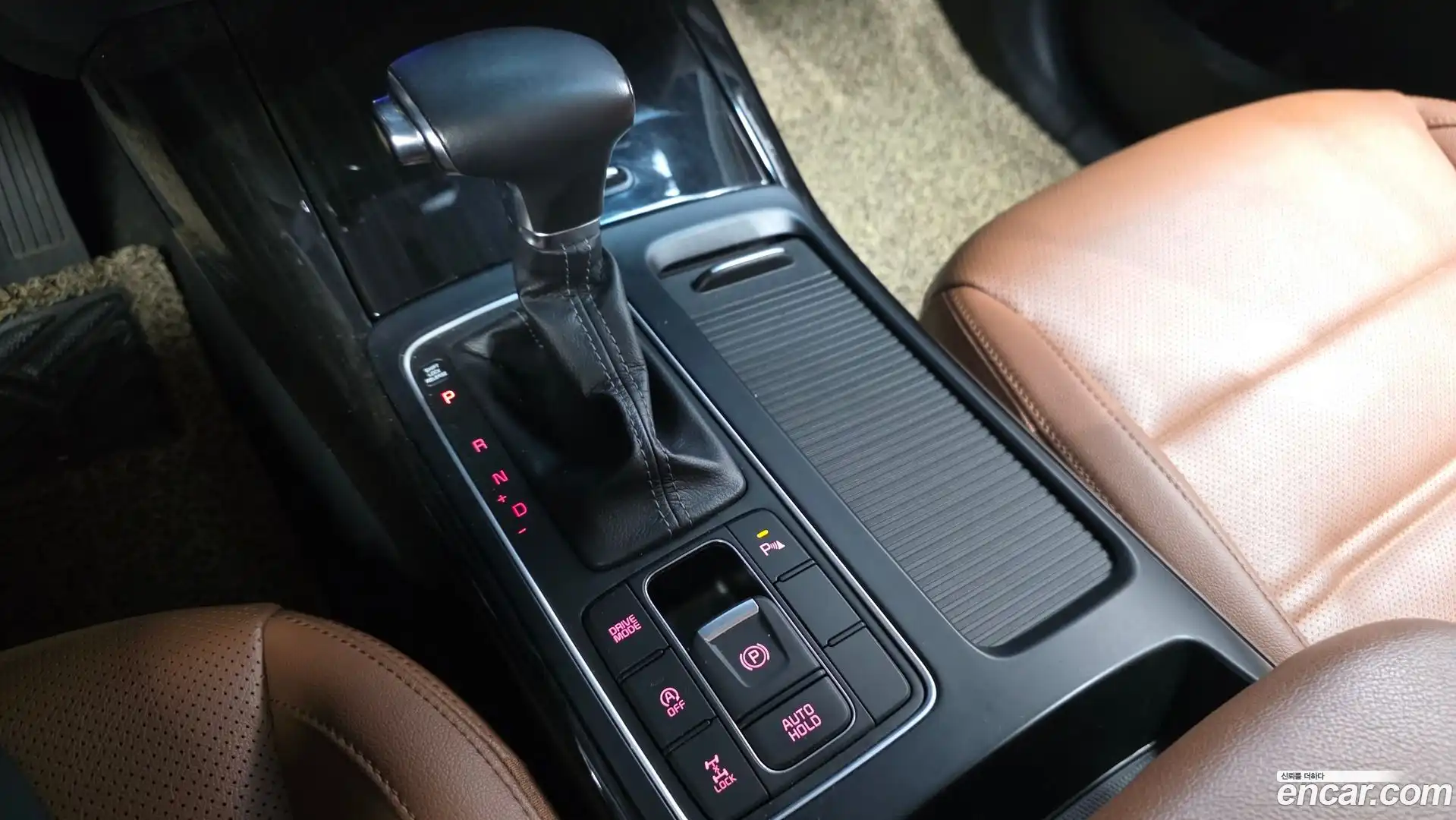 Sorento Kia 2018.0-INNER-009
