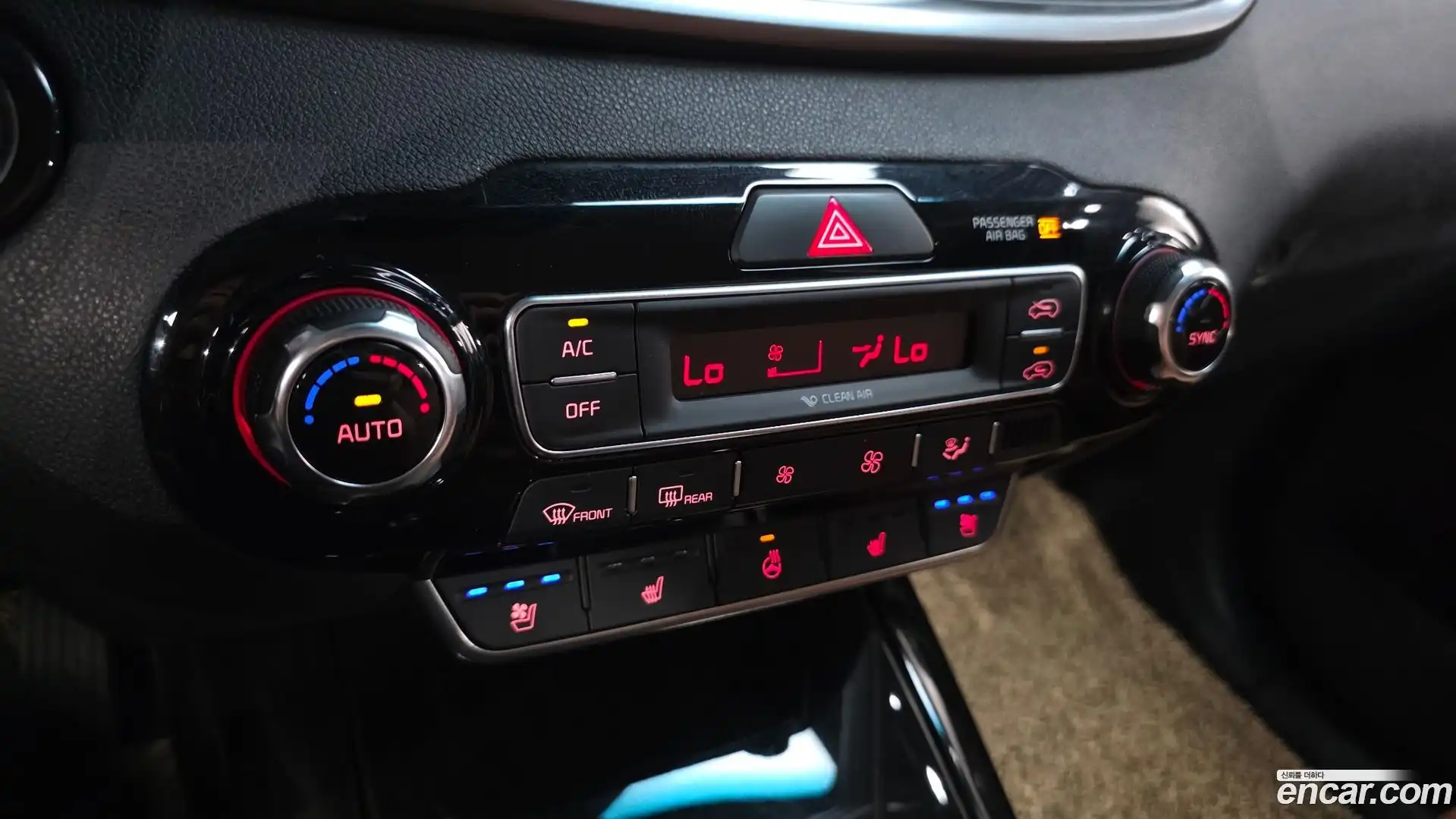 Sorento Kia 2018.0-OPTION-022