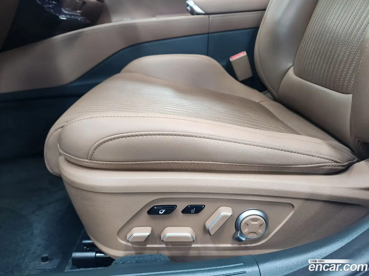 Grandeur Hyundai 2023.3-OUTER-006