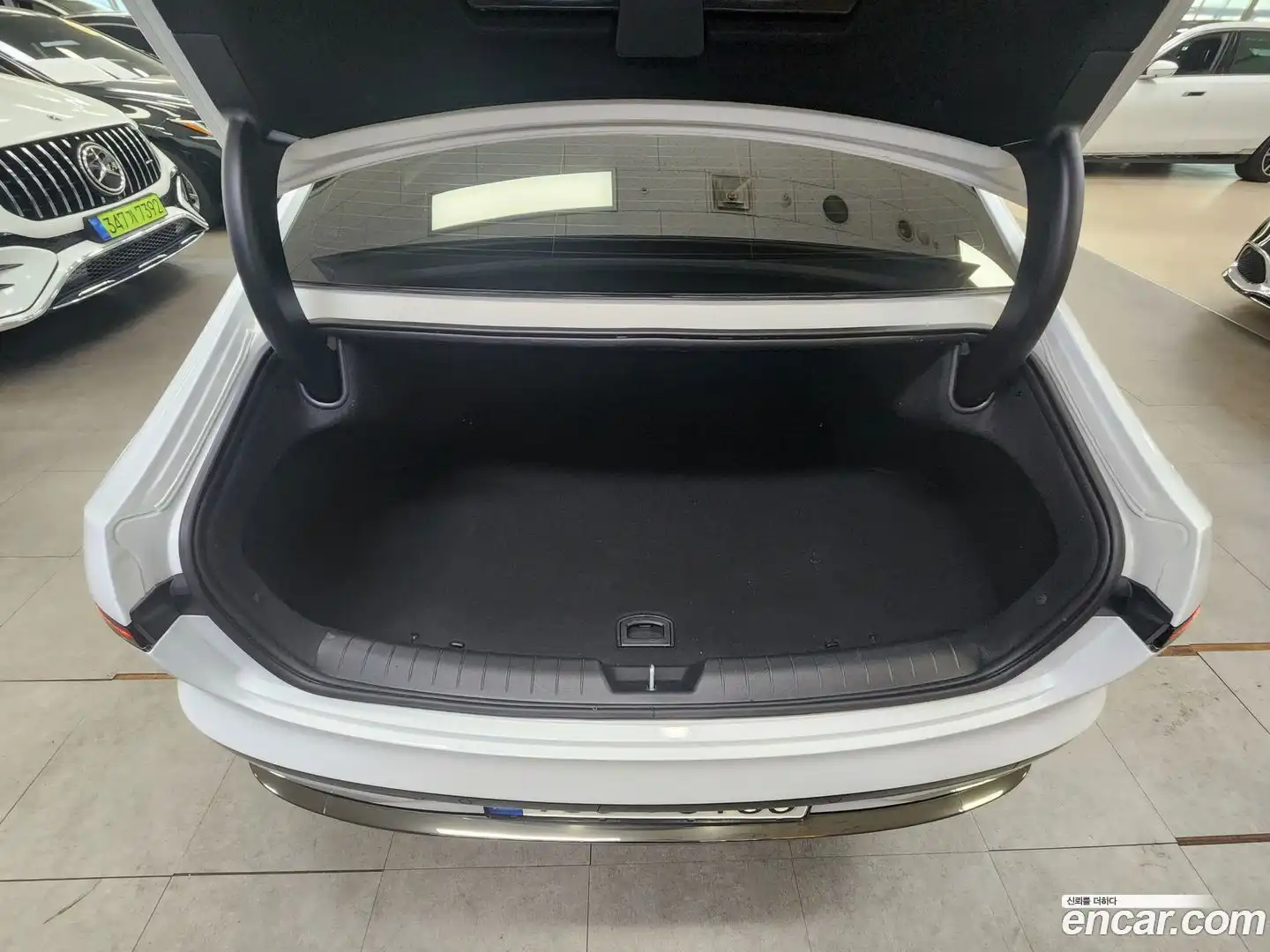 Grandeur Hyundai 2023.3-OPTION-022
