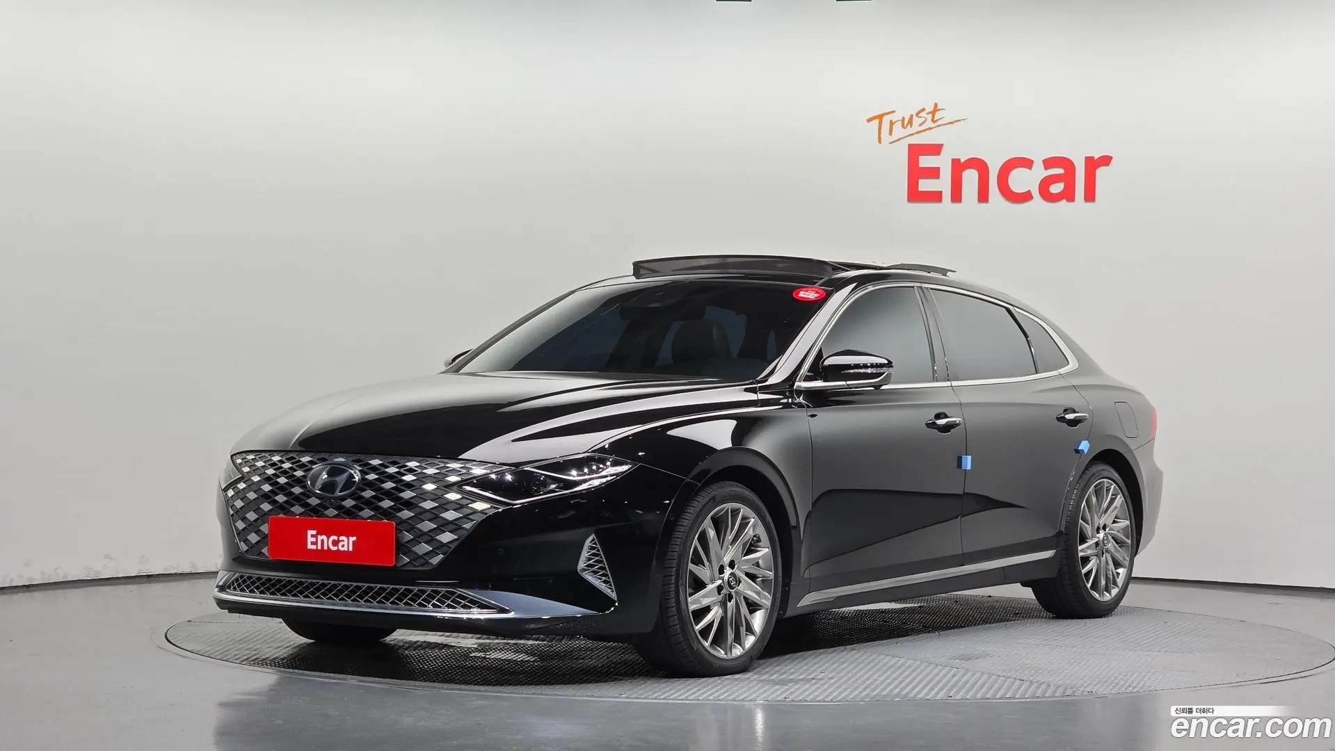 Main__Slider__Photo:Grandeur Hyundai 2022.2-0