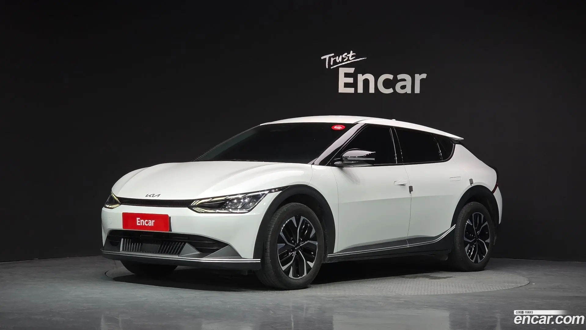 Main__Slider__Photo:EV6 Kia 2022.4-0