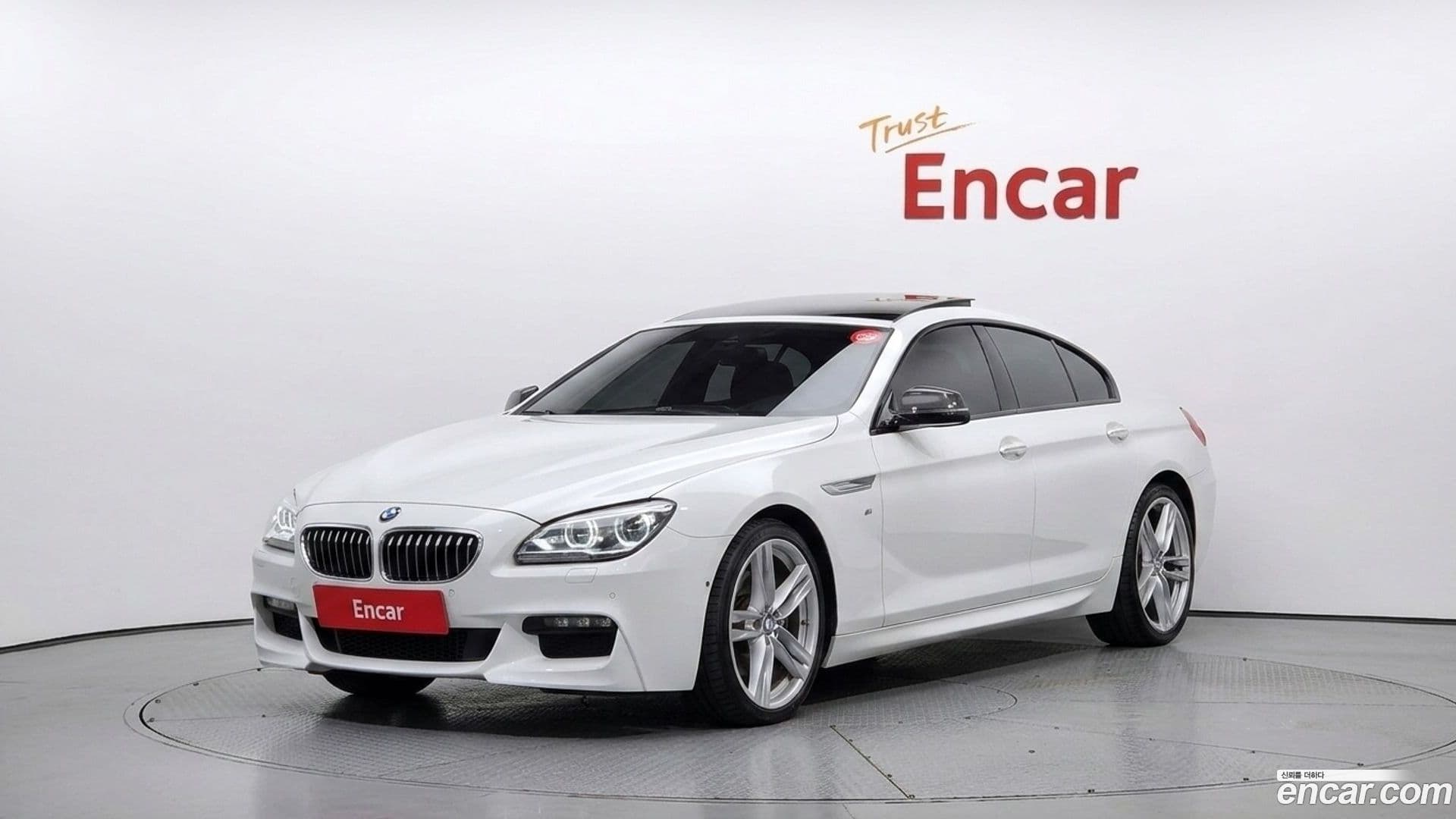 Main__Slider__Photo:6-Series BMW 2016.8-0