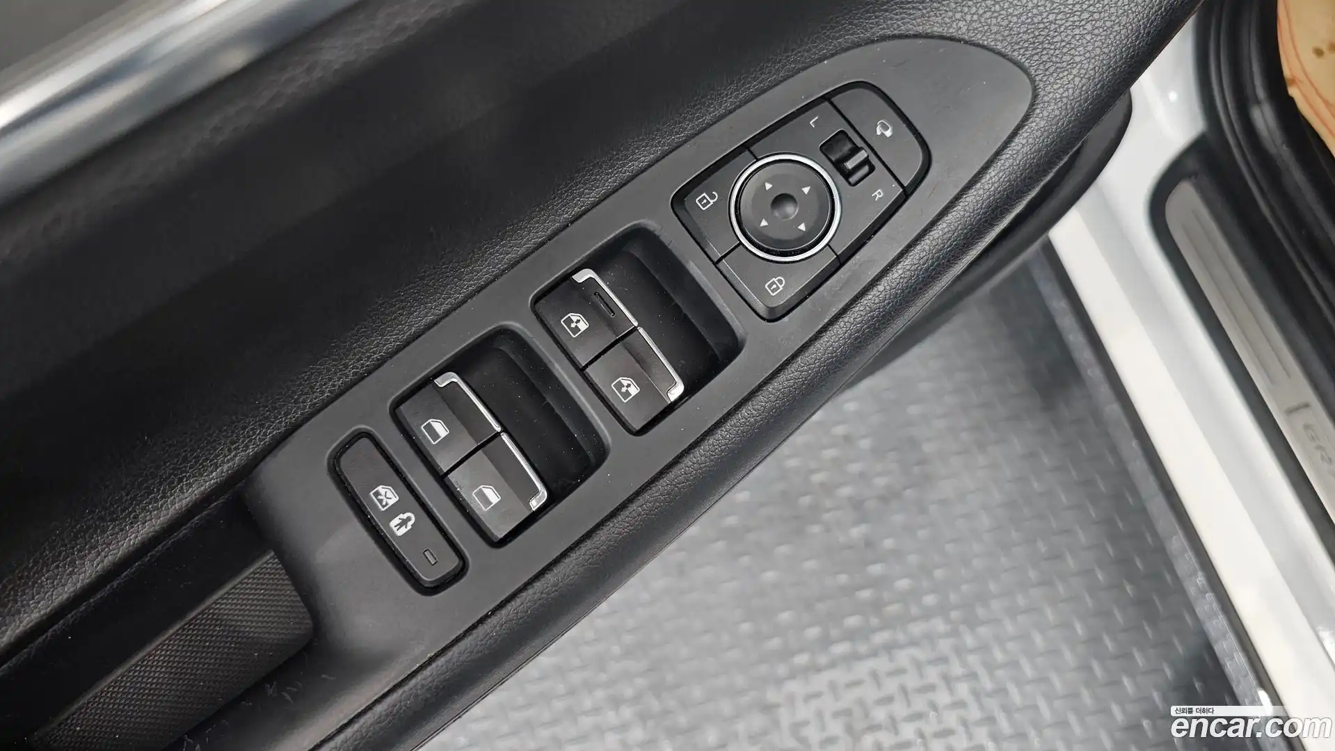 Grandeur Hyundai 2021.3-OPTION-016