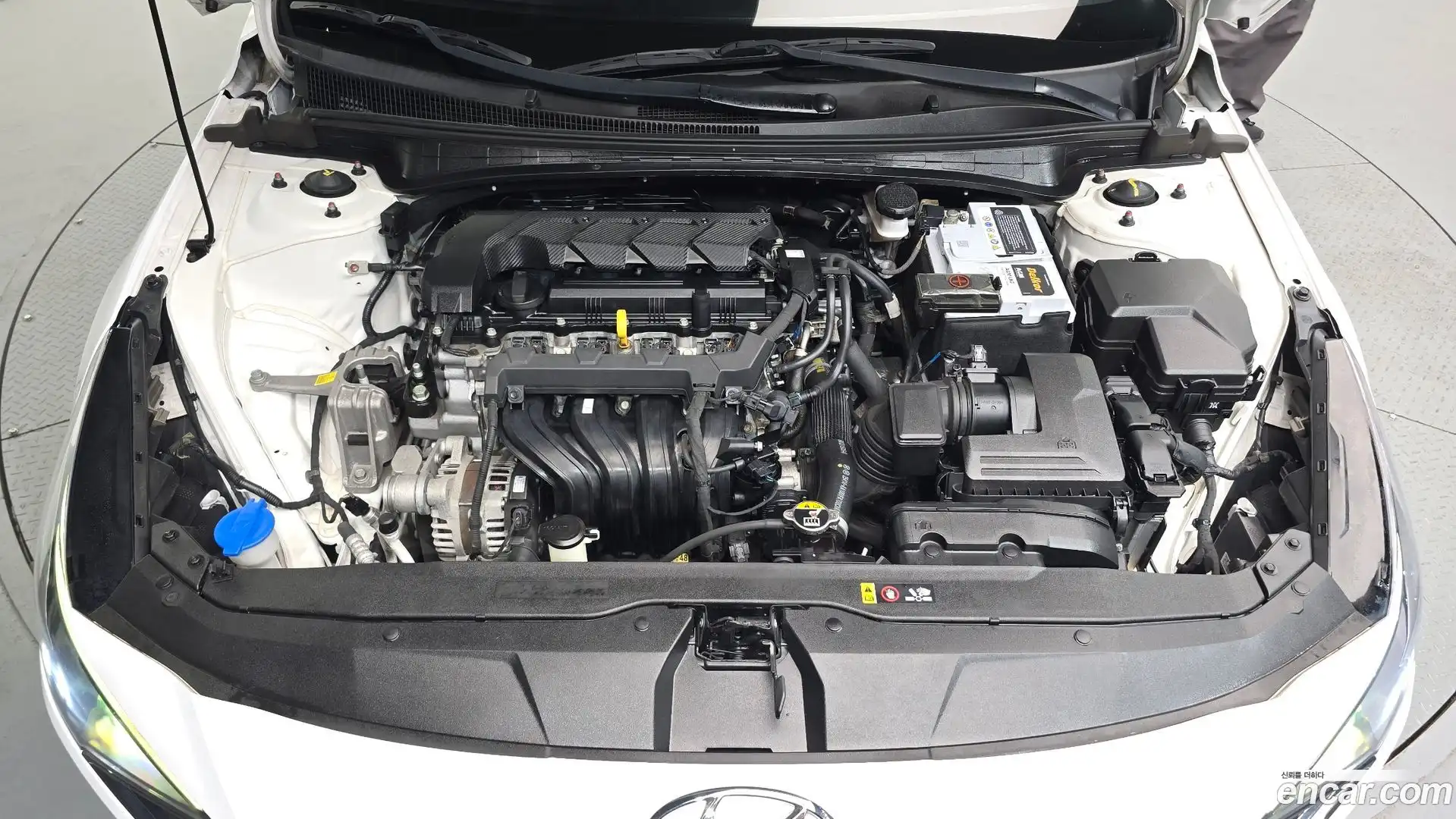 AVANTE Hyundai 2020.6-OUTER-006