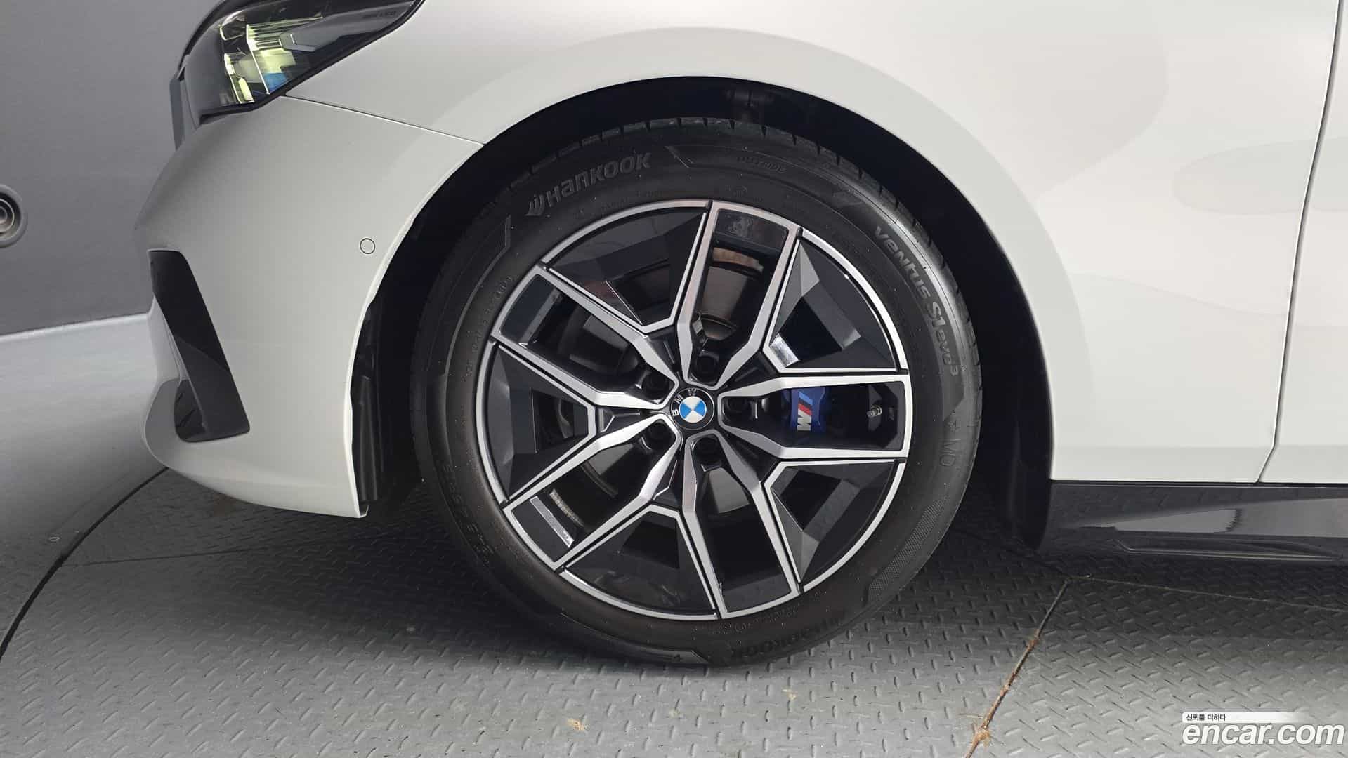 5-Series BMW 2024.6-OUTER-005