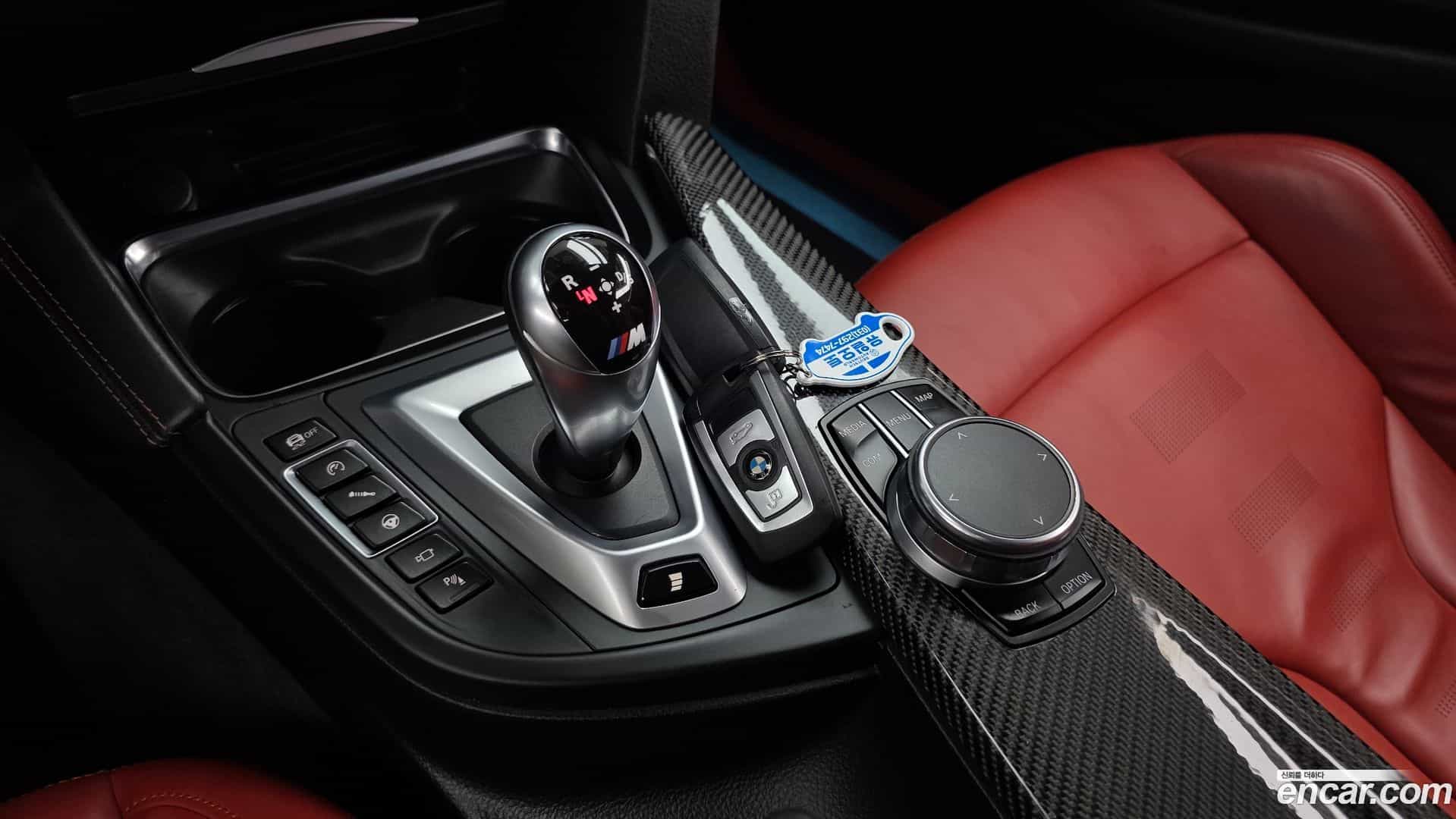 M4 BMW 2019.2-INNER-009