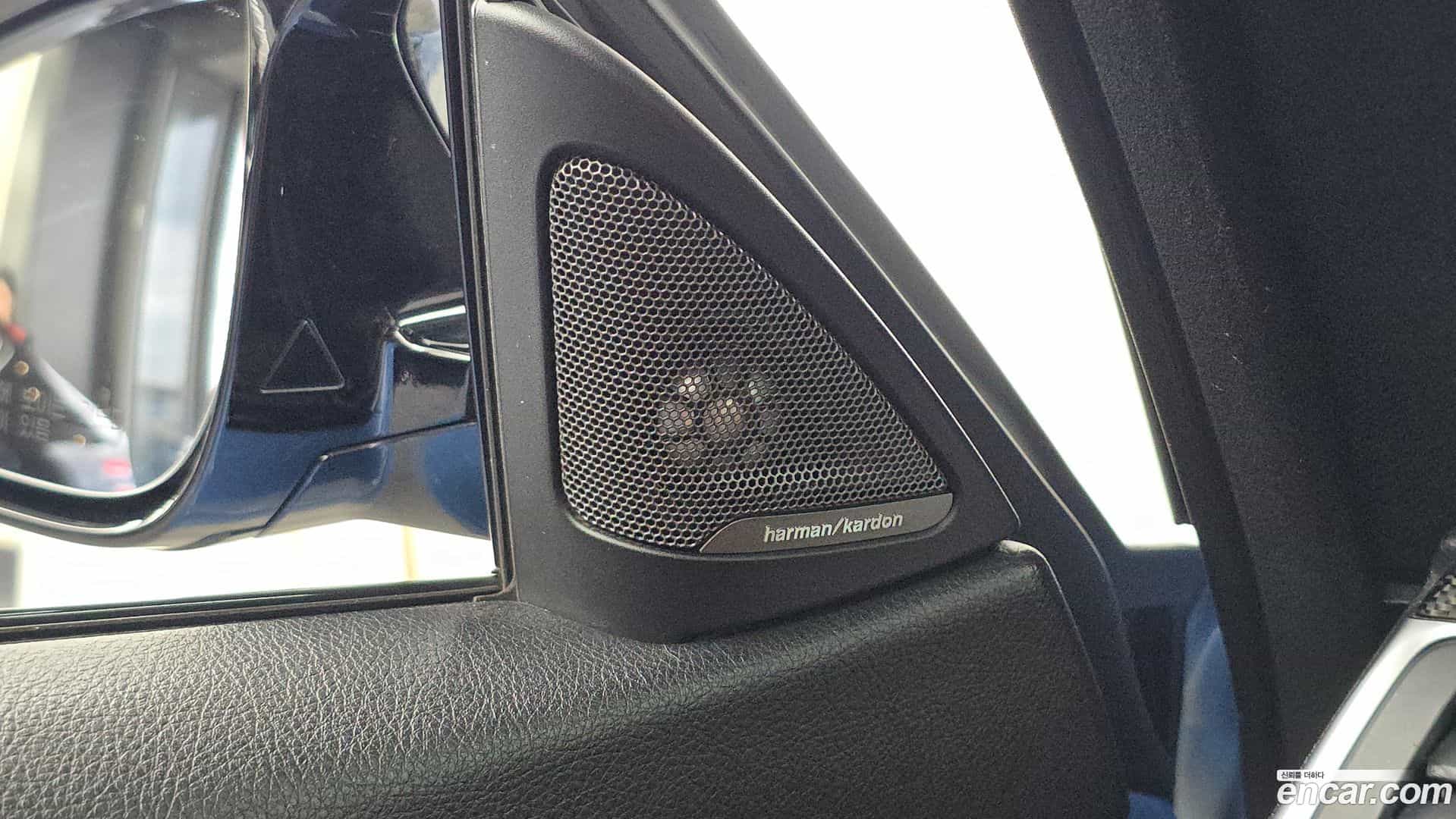 M4 BMW 2019.2-OPTION-022