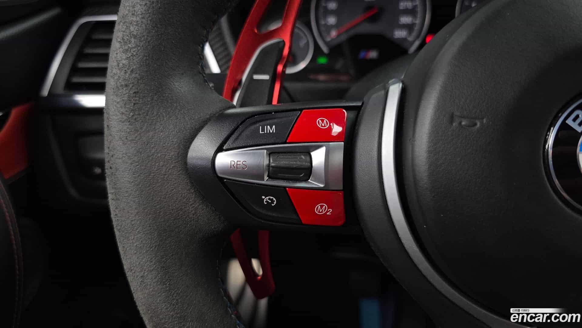 M4 BMW 2019.2-OPTION-044