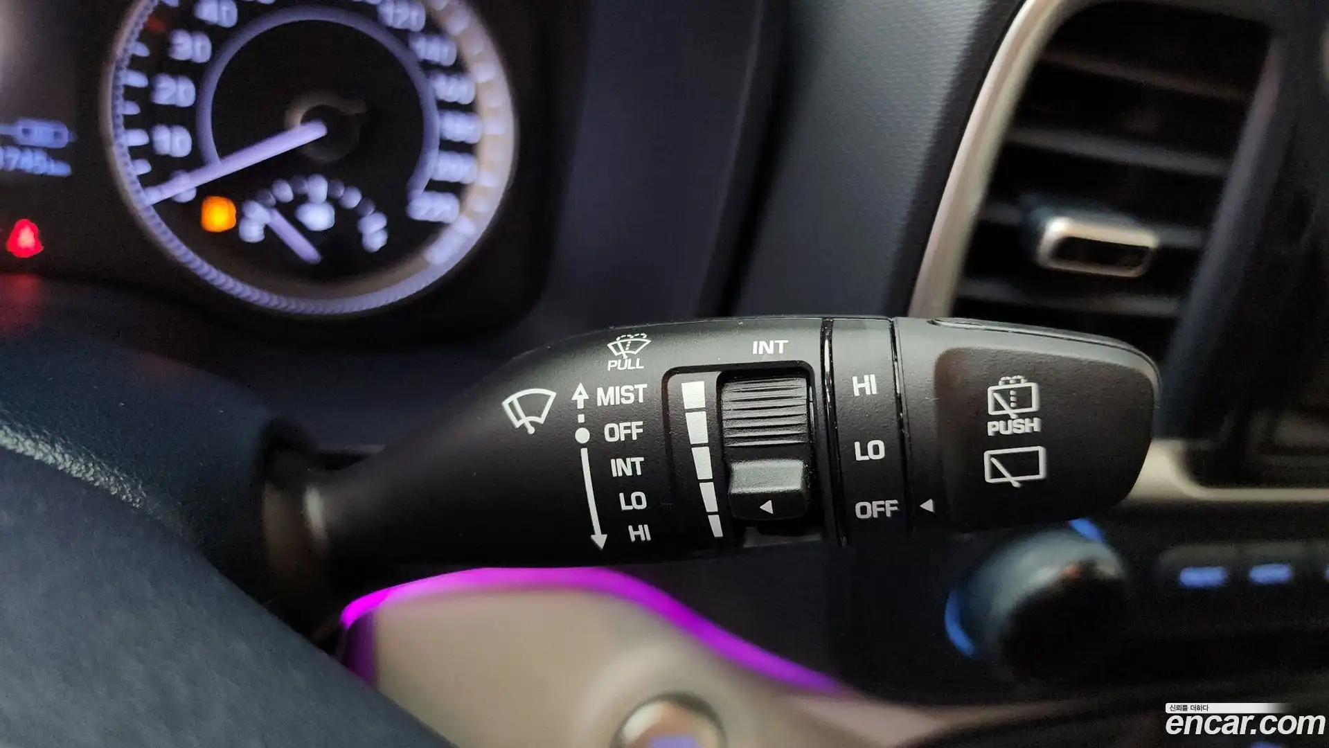 Venue Hyundai 2022.6-OPTION-041