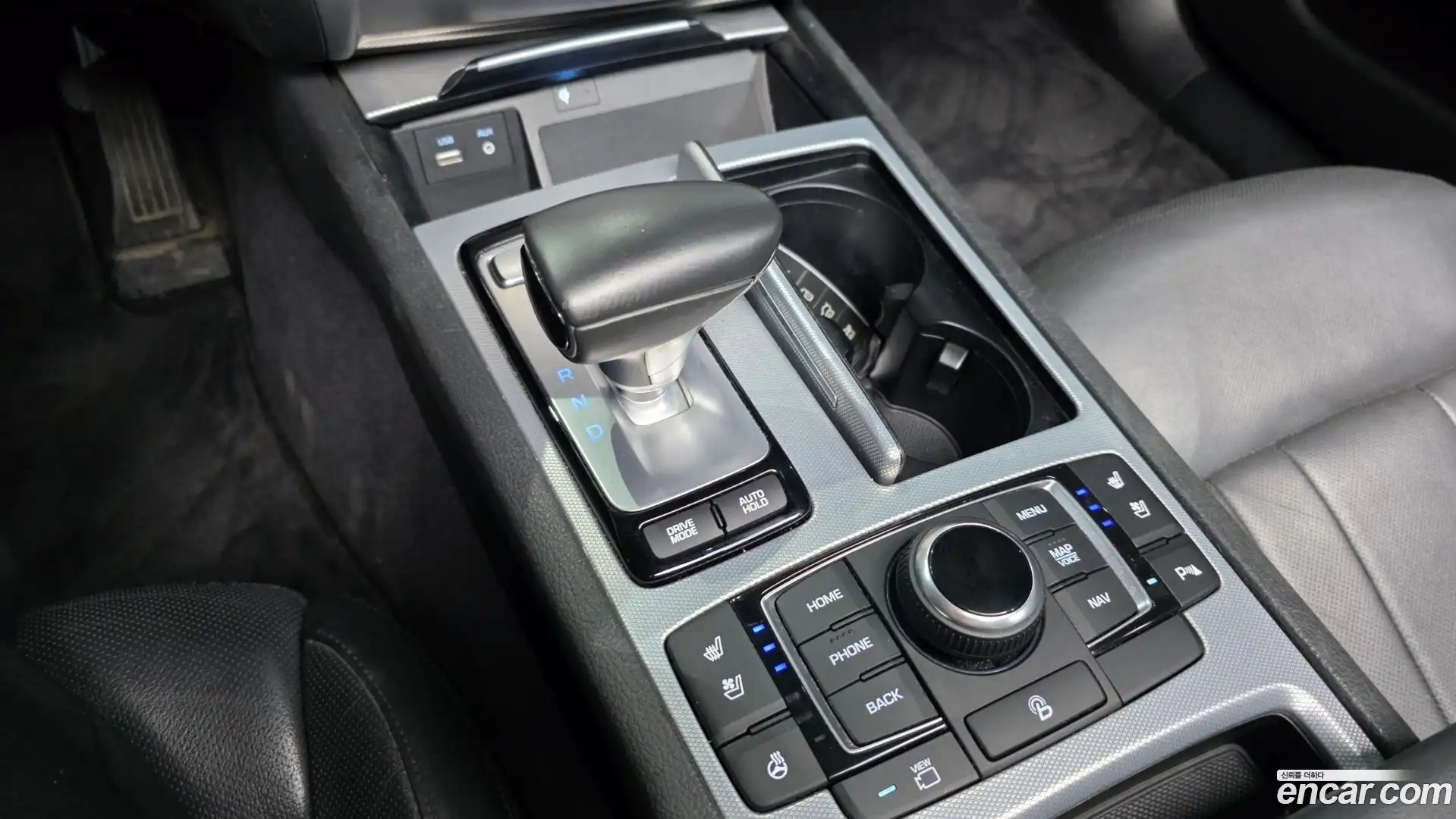 G80 Genesis 2016.6-INNER-009