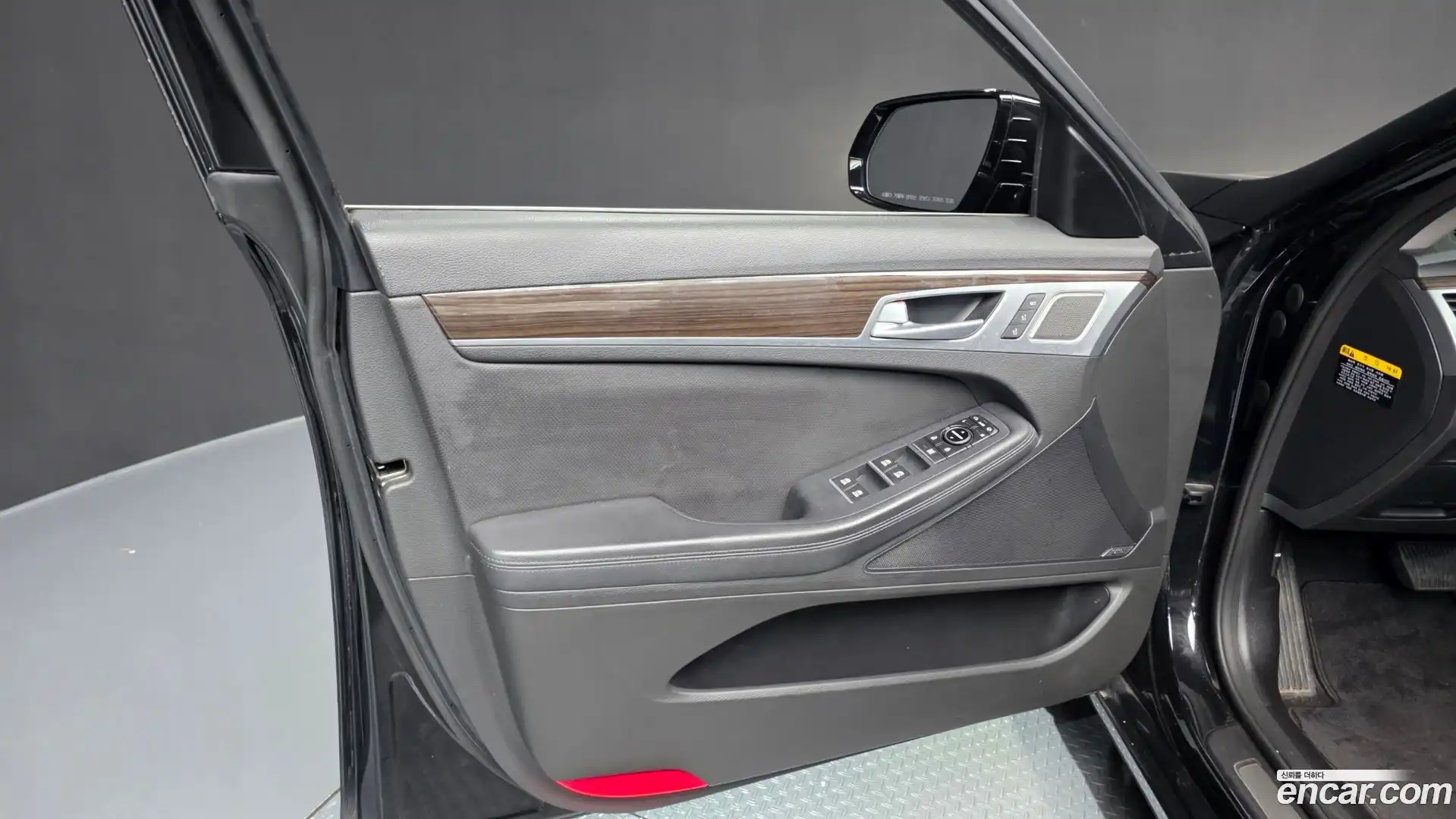 G80 Genesis 2016.6-INNER-034