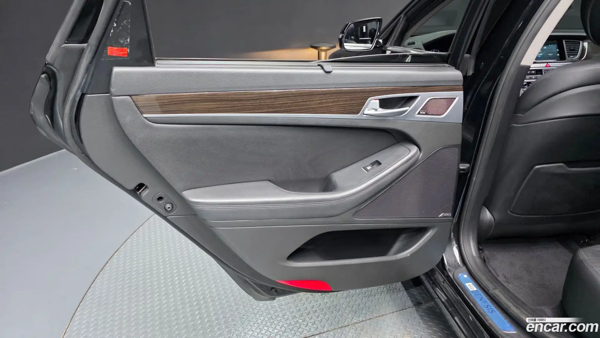 G80 Genesis 2016.6-INNER-035