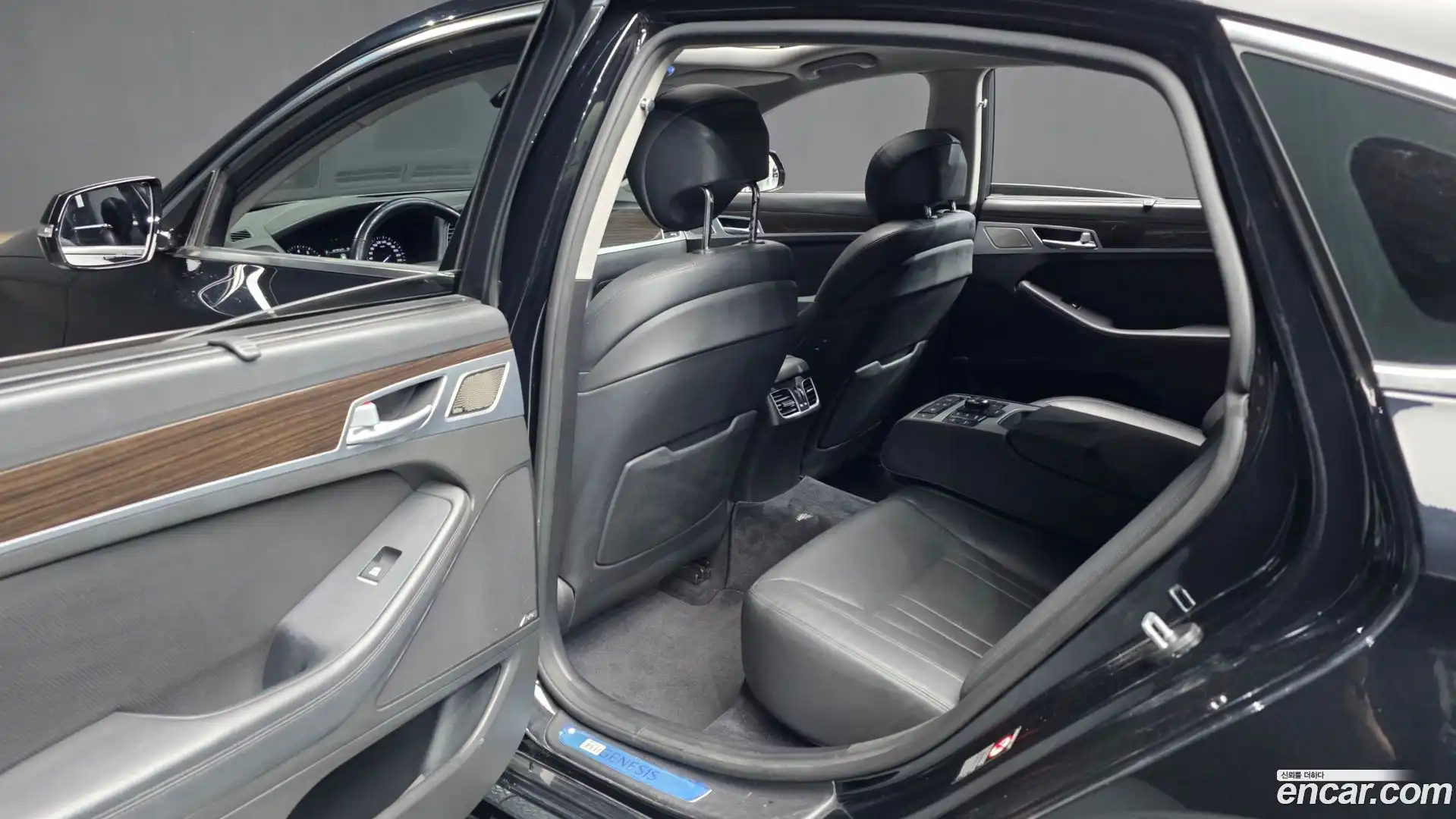 G80 Genesis 2016.6-INNER-036