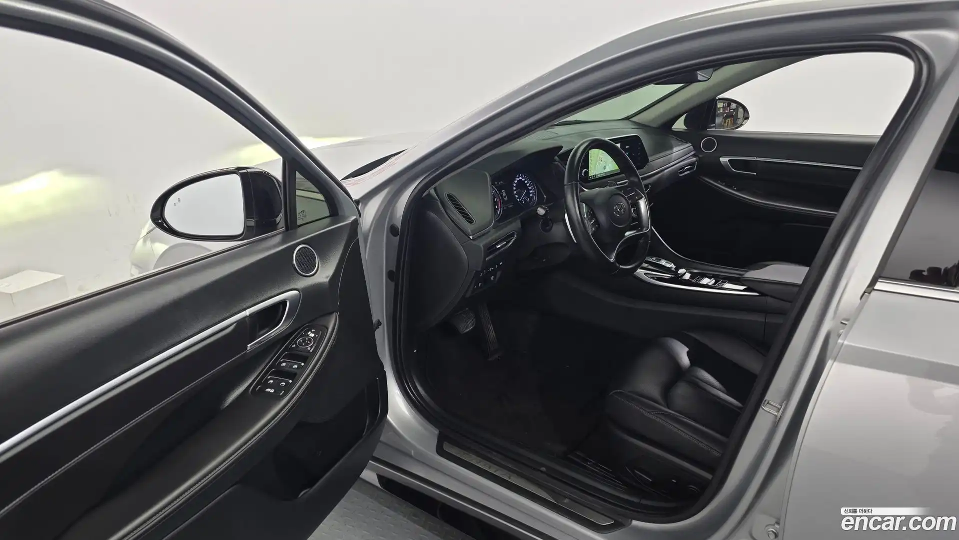 Sonata Hyundai 2023.4-INNER-010