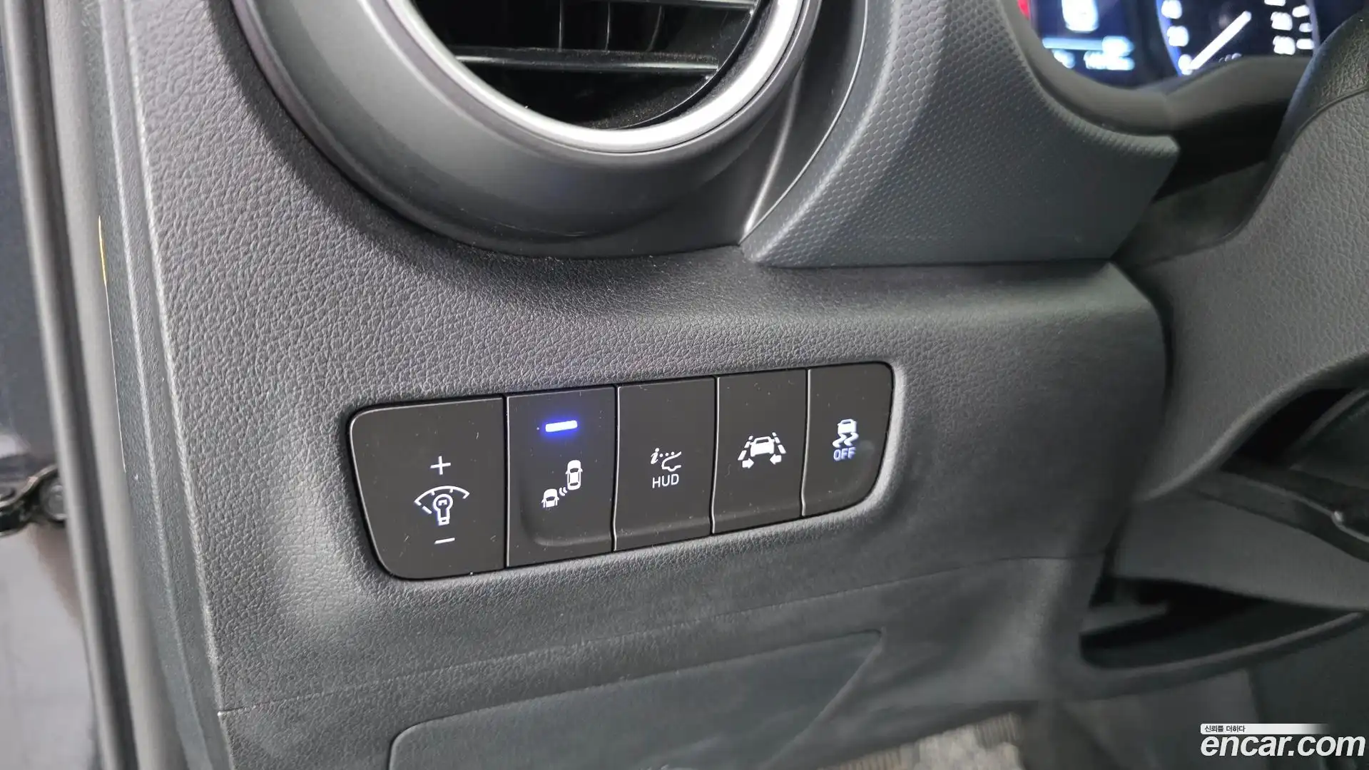 Kona Hyundai 2018.8-OPTION-018
