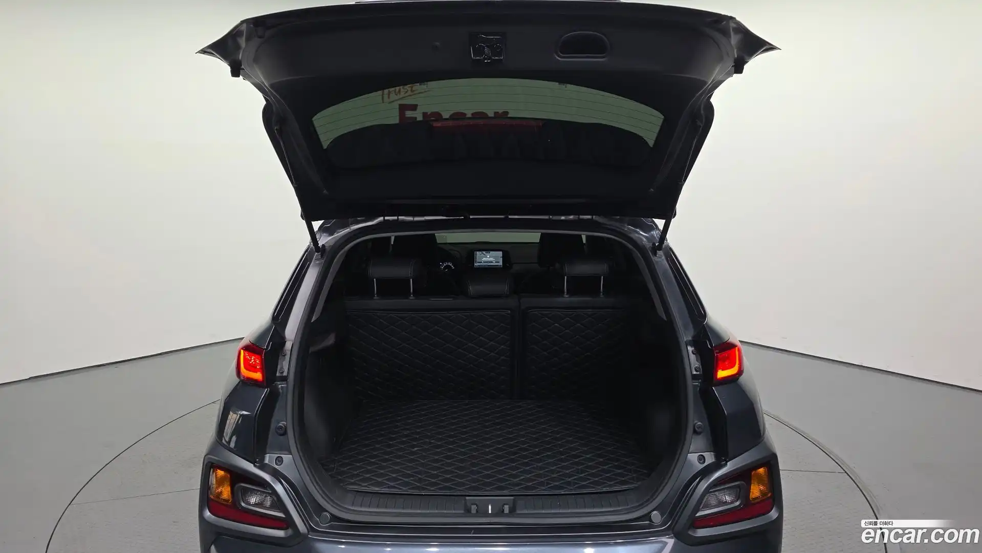 Kona Hyundai 2018.8-OPTION-024